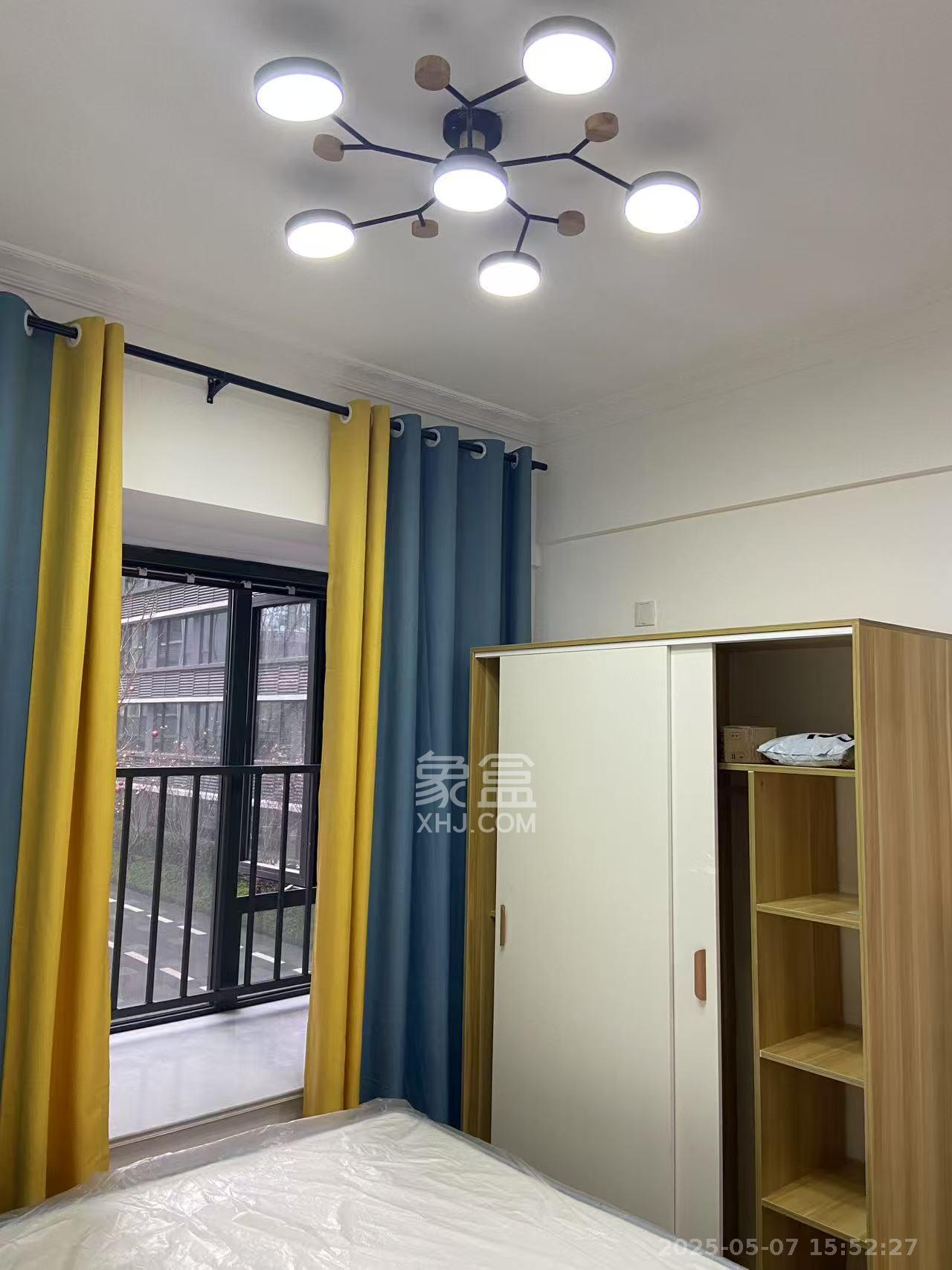 龙湖湘江星座（祺鑫星座公寓）  1室0厅0卫   1500.00元/月室内图
