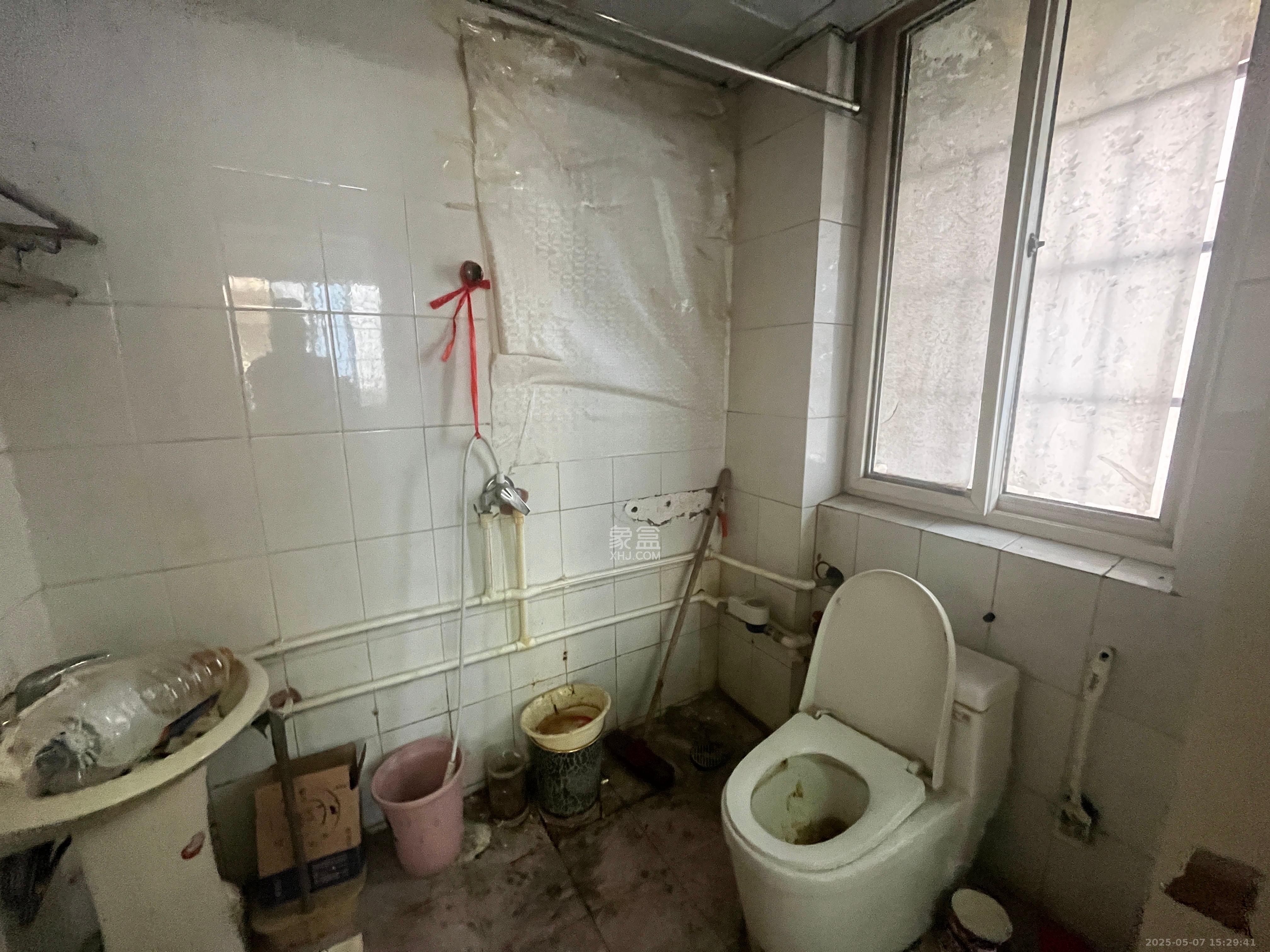 华盛花园  3室2厅2卫    2100.0元/月 华盛花园  3室2厅2卫    2100.0元/月室内图