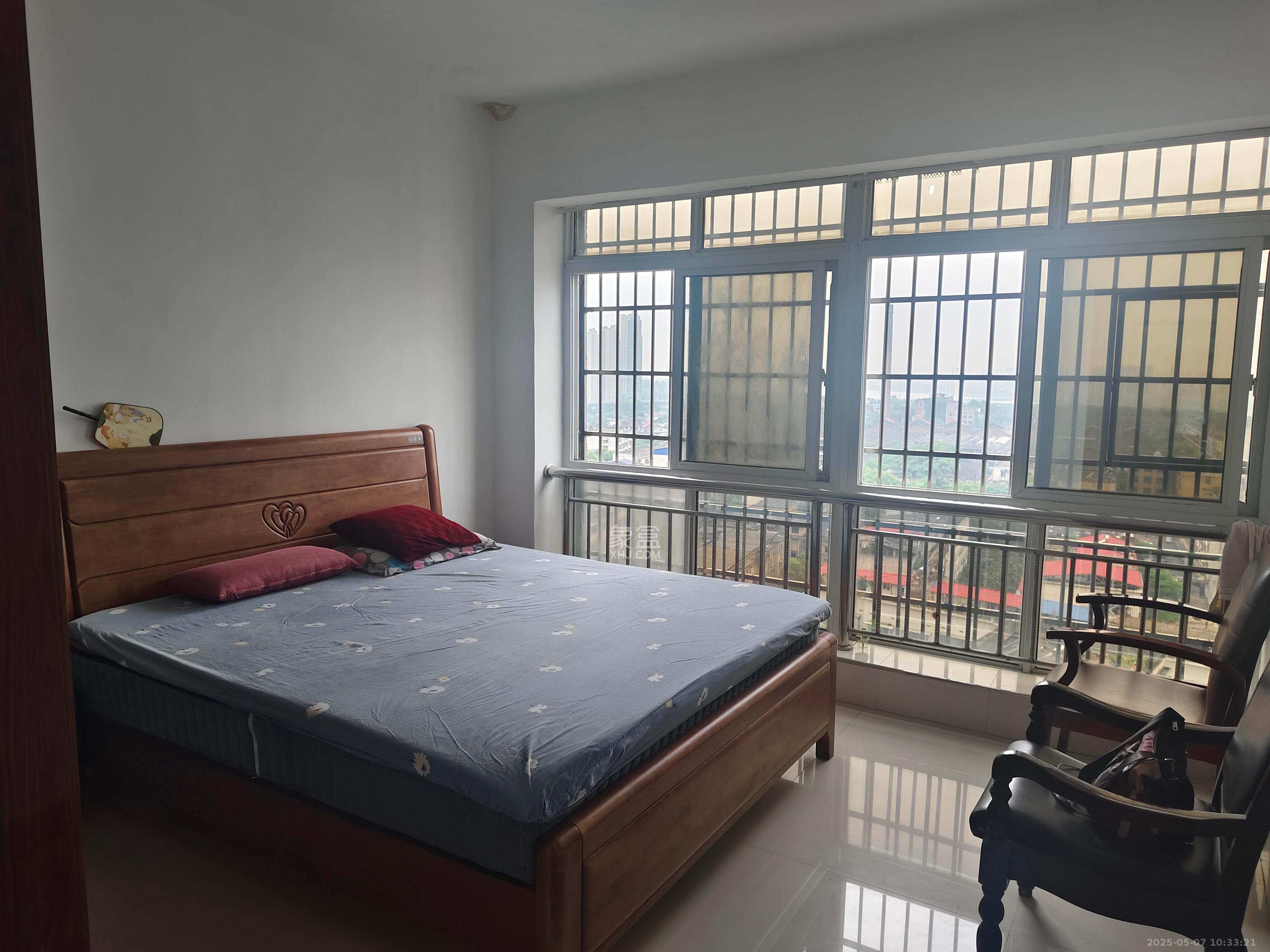 多伦国际 3室2厅1卫 38.0万 多伦国际 3室2厅1卫 38.0万客厅