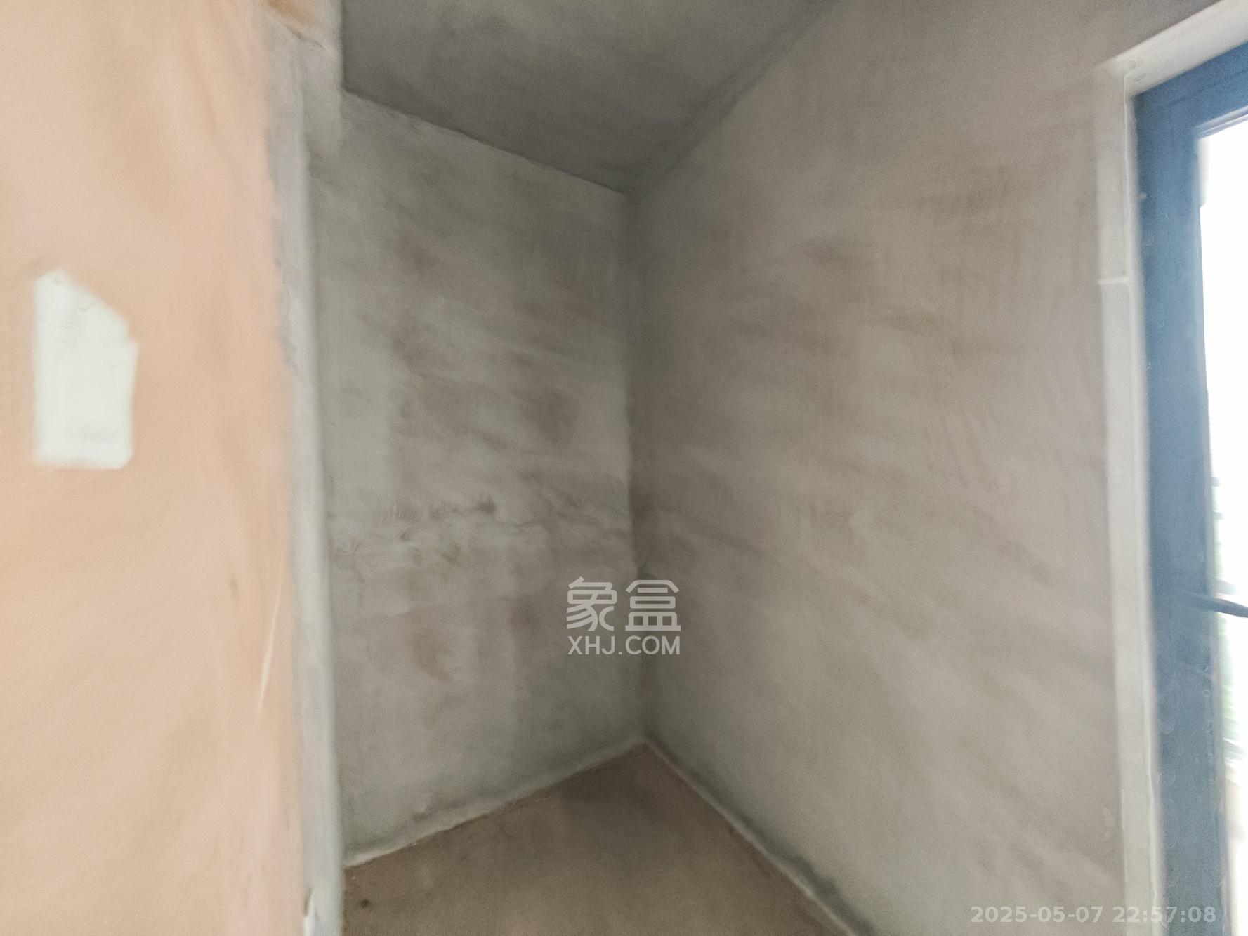 中建嘉和城  1室2厅2卫    82.8万 中建嘉和城  1室2厅2卫    82.8万卧室