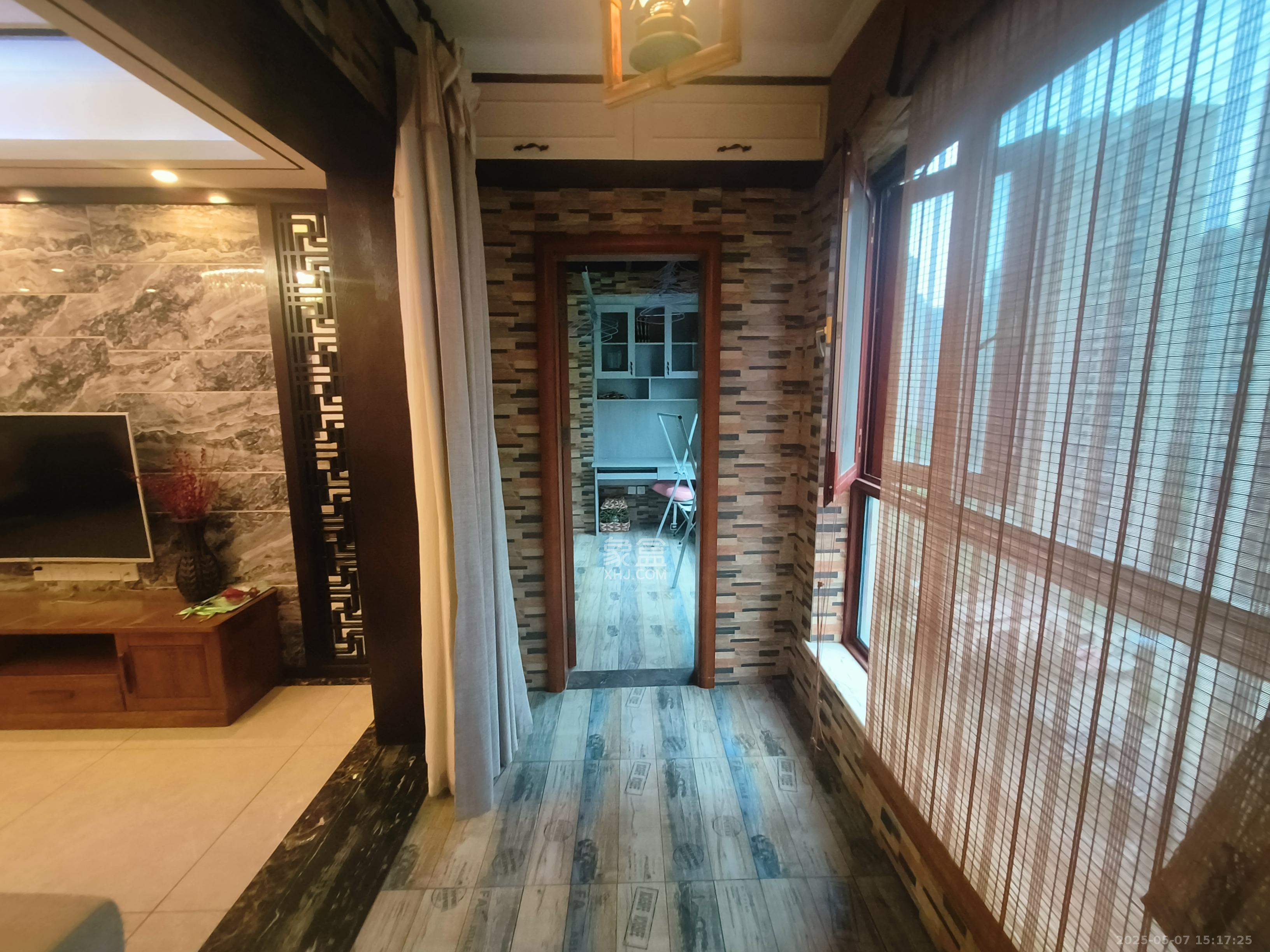 梅溪湖金茂悦（金悦雅苑）  3室2厅2卫   4300.00元/月室内图