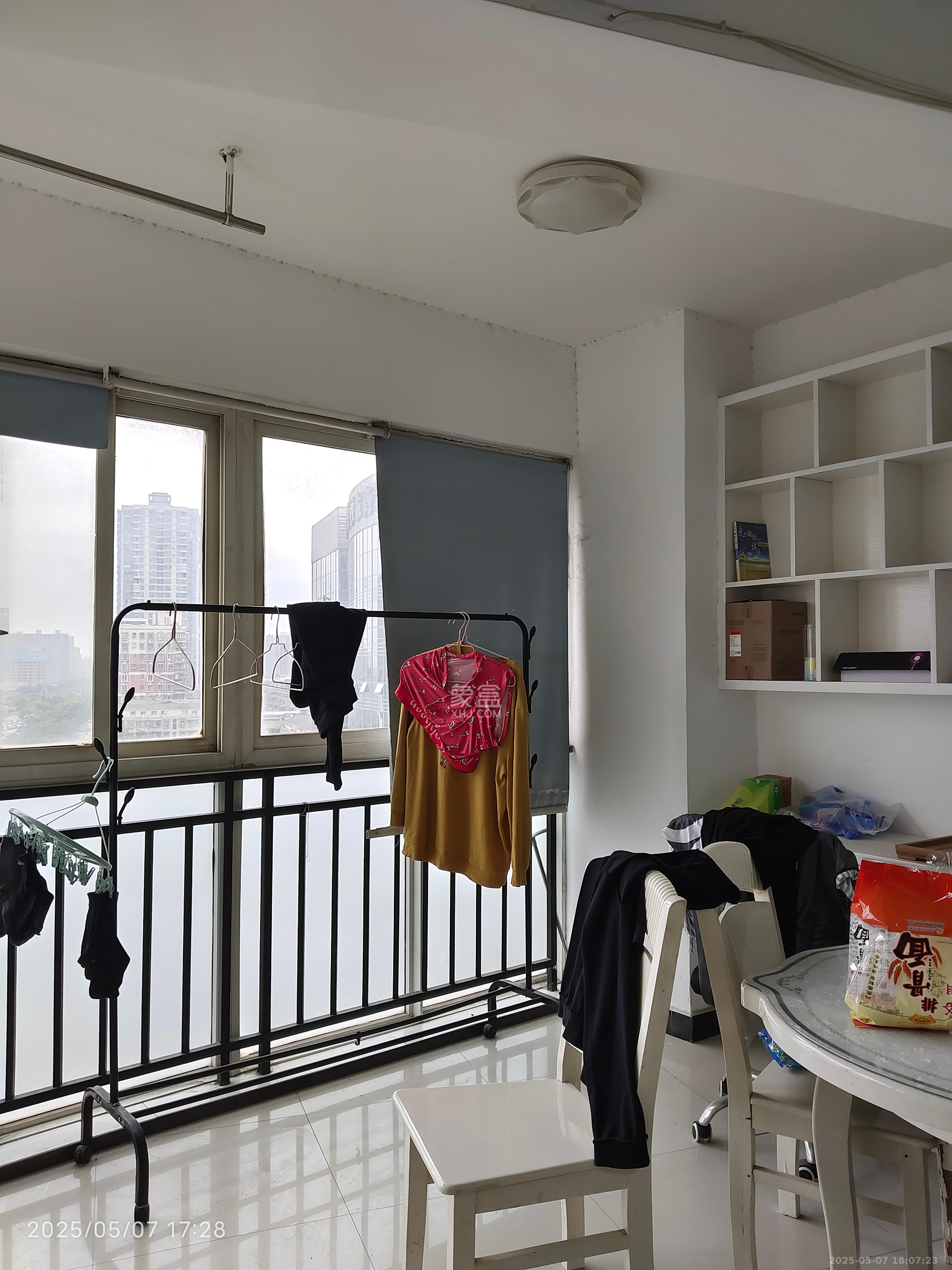 未来现代城  2室1厅1卫   1700.00元/月室内图