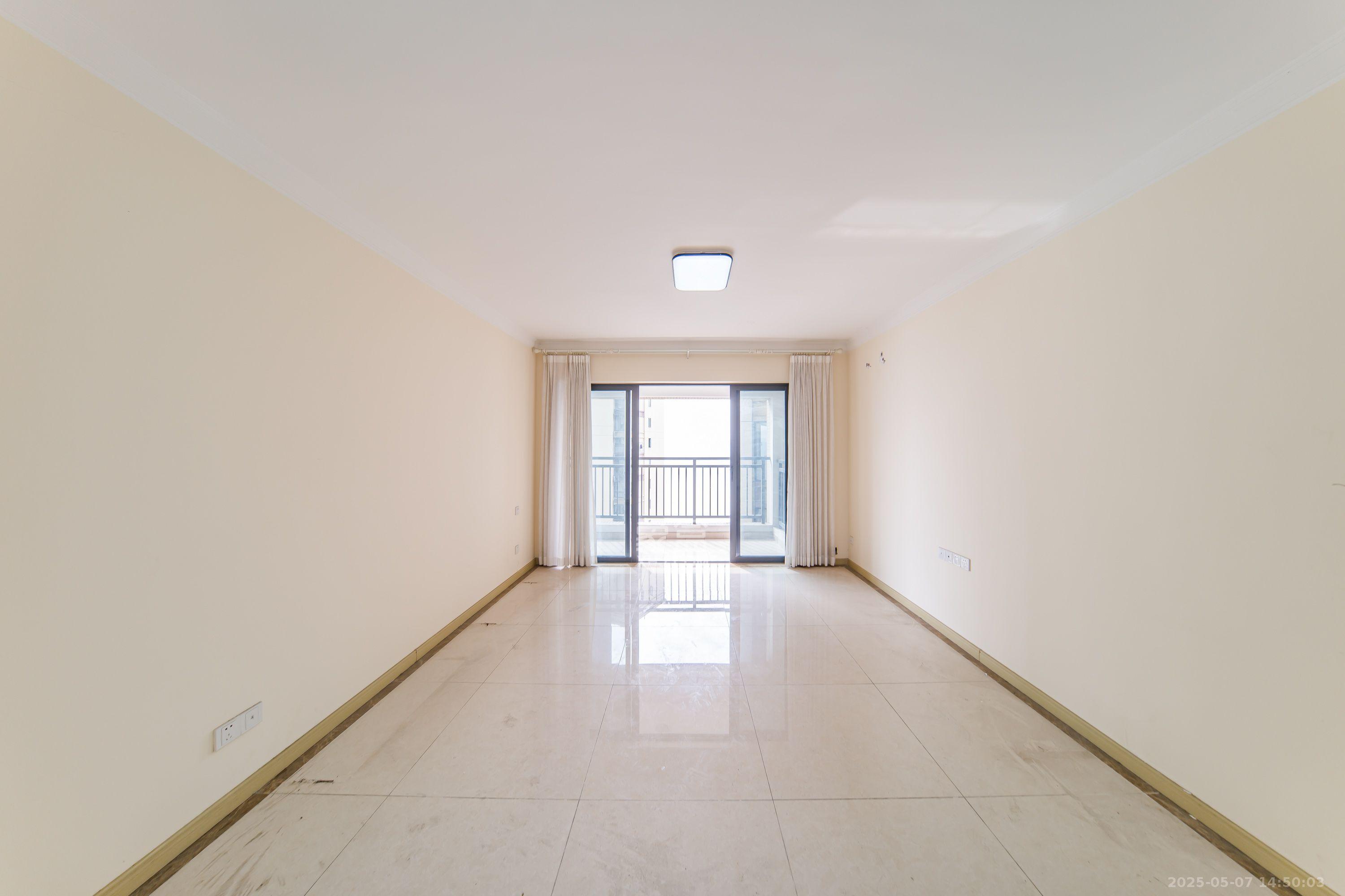 兰亭湾畔 3室2厅2卫 2800.0元/月 兰亭湾畔 3室2厅2卫 2800.0元/月室内图