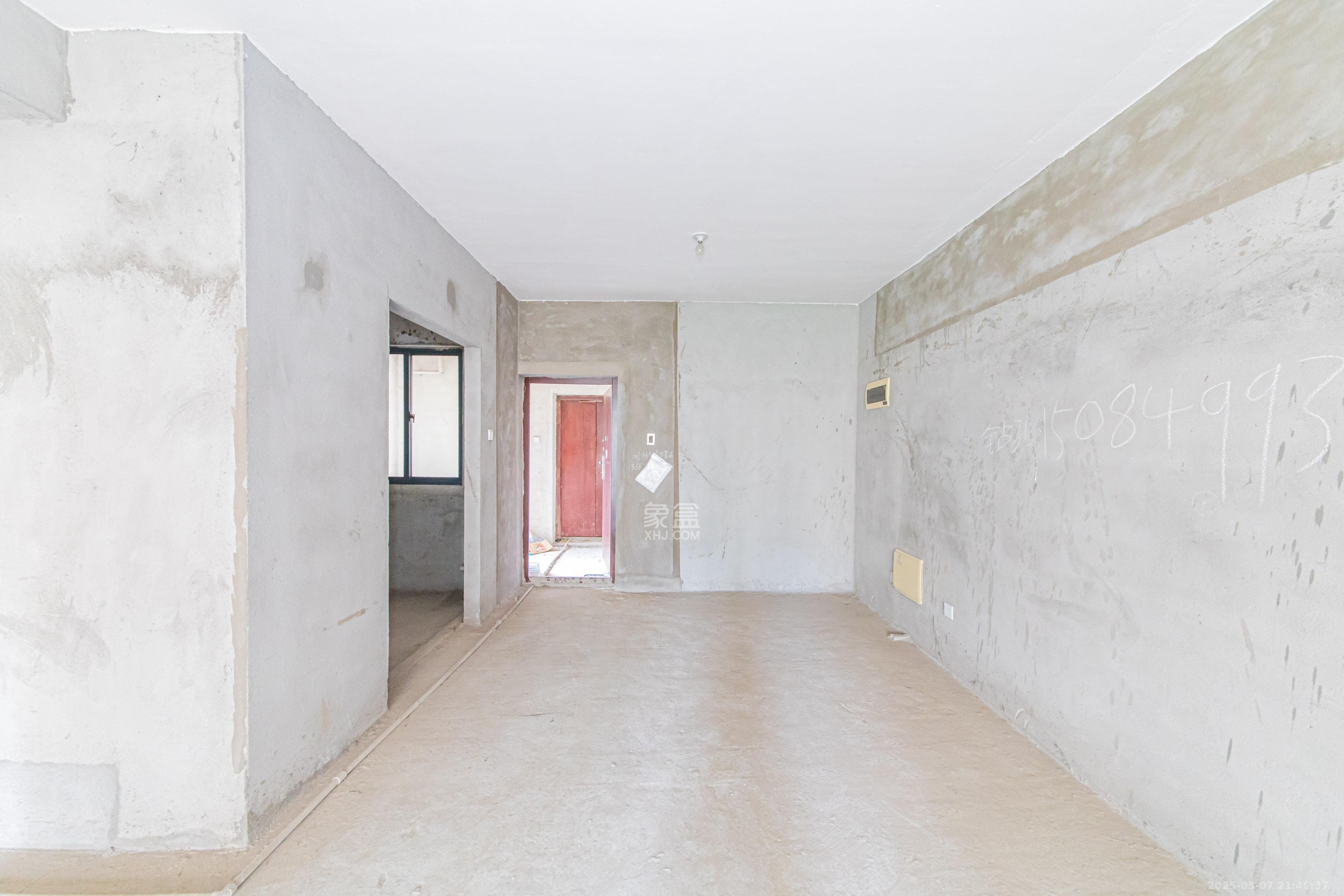 中建芙蓉嘉苑 3室2厅2卫 113.0万 中建芙蓉嘉苑 3室2厅2卫 113.0万客厅