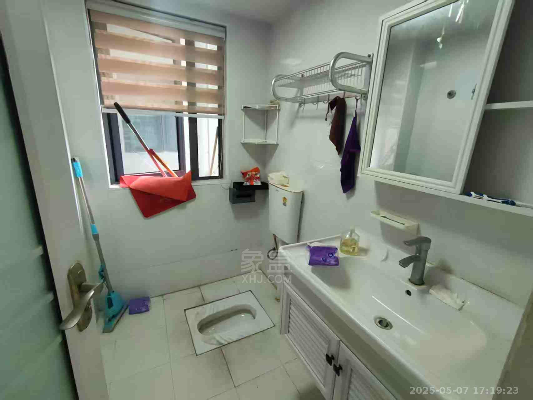 庐山春天 2室2厅1卫 2200.0元/月 庐山春天 2室2厅1卫 2200.0元/月室内图