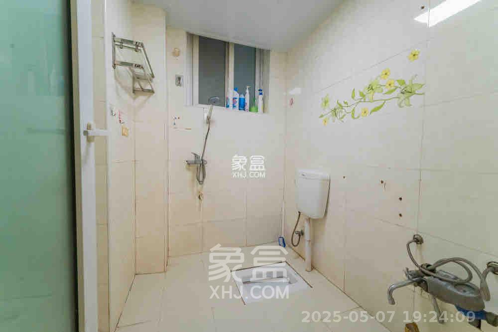 彩都公寓  2室2厅1卫   1600.00元/月室内图