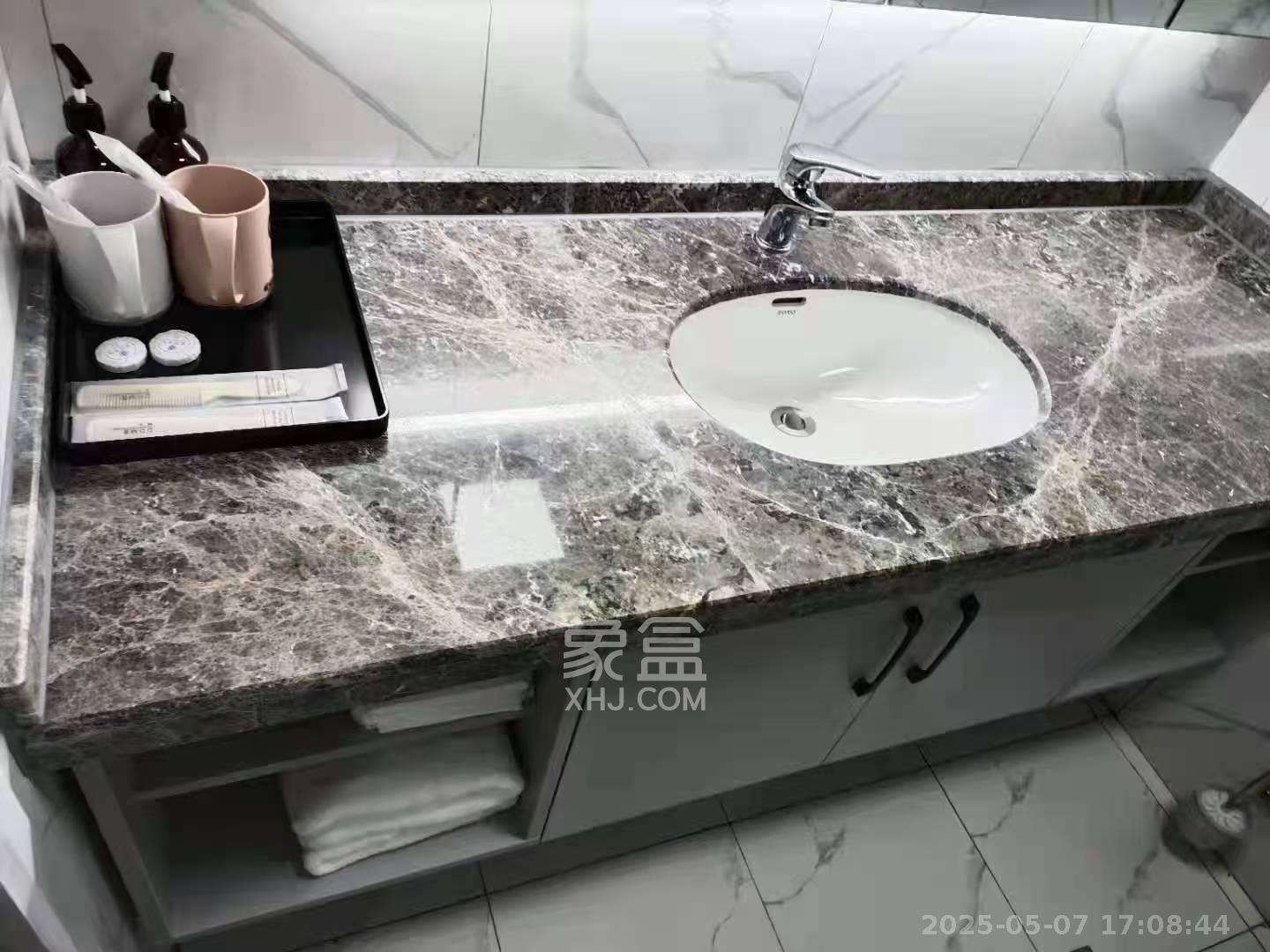 樾山公馆湖湘中心  3室2厅1卫   3600.00元/月室内图