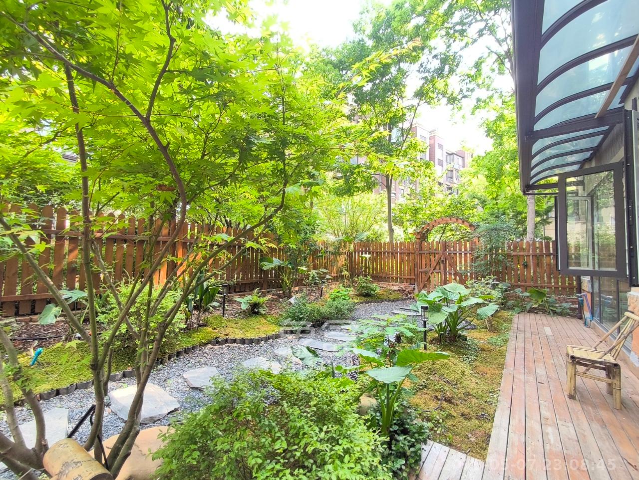 保利城（中航城国际社区、郡原美村）  4室2厅2卫   267.00万其他