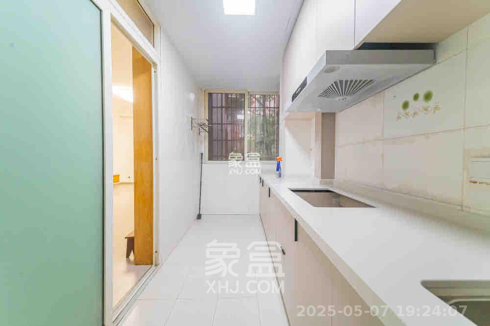 彩都公寓  2室2厅1卫    1600.0元/月 彩都公寓  2室2厅1卫    1600.0元/月