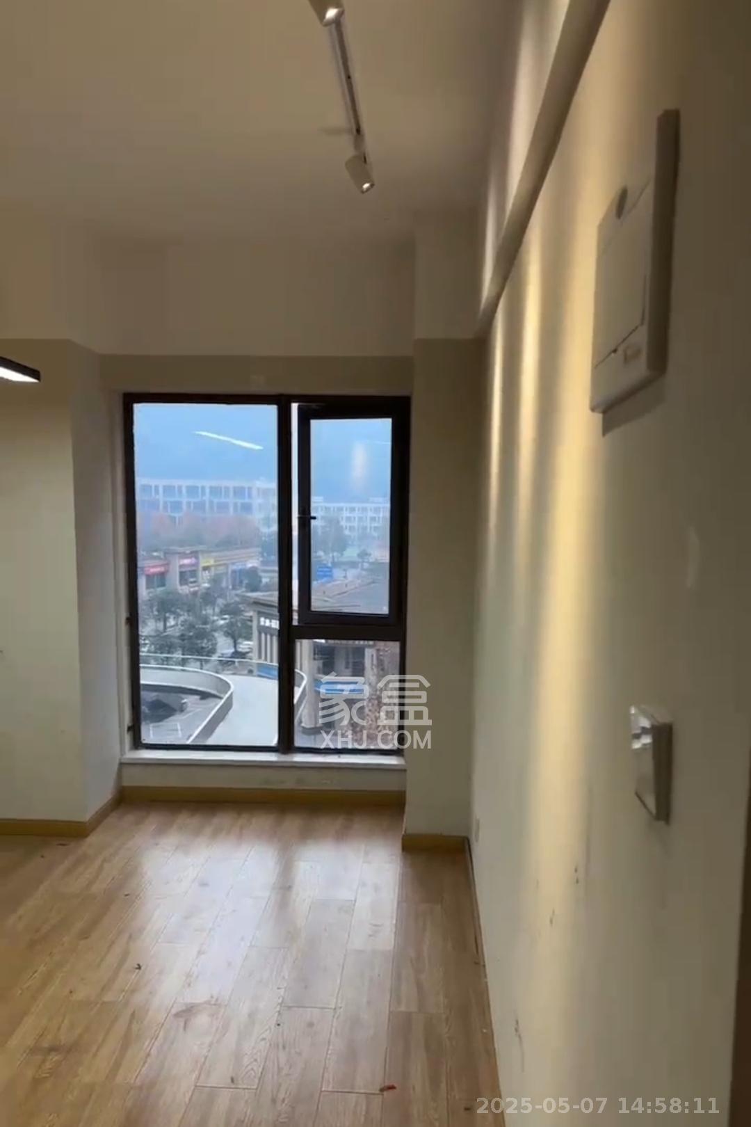 佳兆业云顶梅溪湖(佳兆业梅溪荟) 1室0厅0卫 1200.0元/月 佳兆业云顶梅溪湖(佳兆业梅溪荟) 1室0厅0卫 1200.0元/月室内图