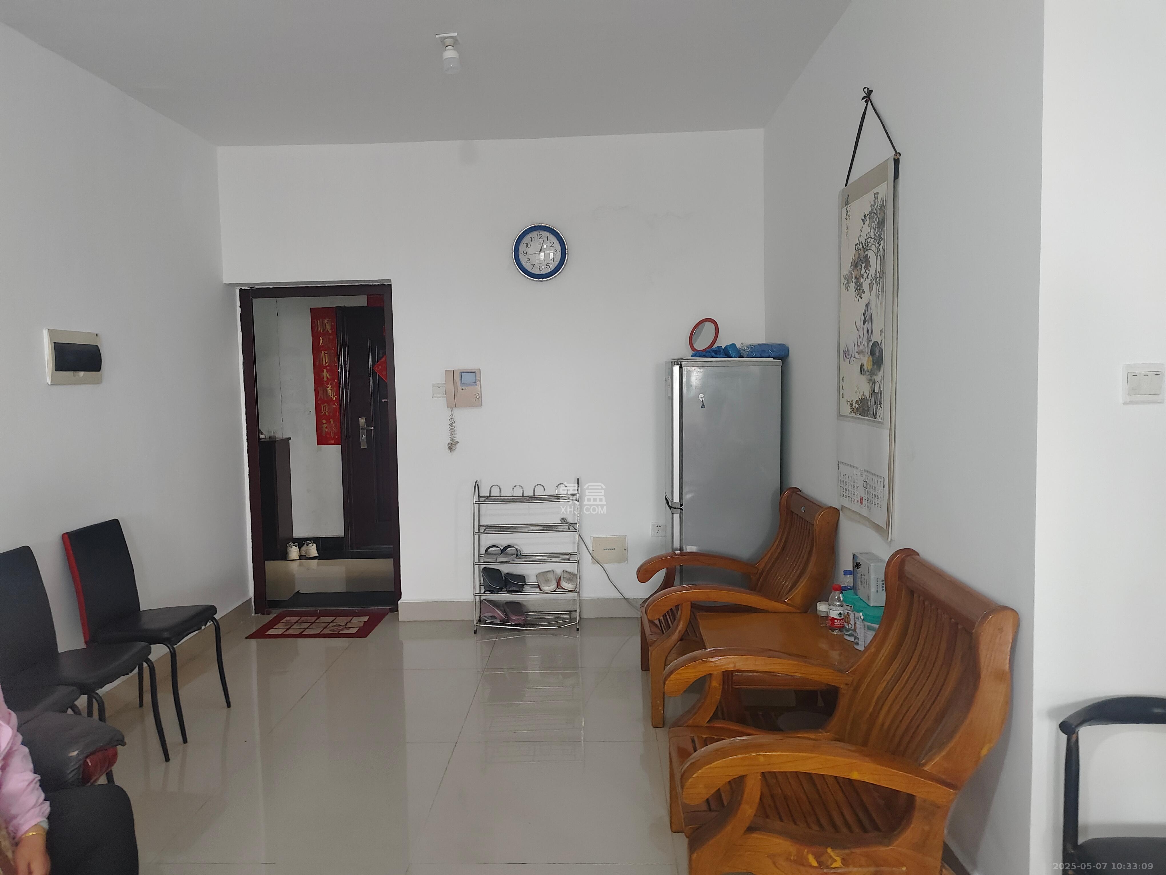 多伦国际 3室2厅1卫 38.0万 多伦国际 3室2厅1卫 38.0万客厅