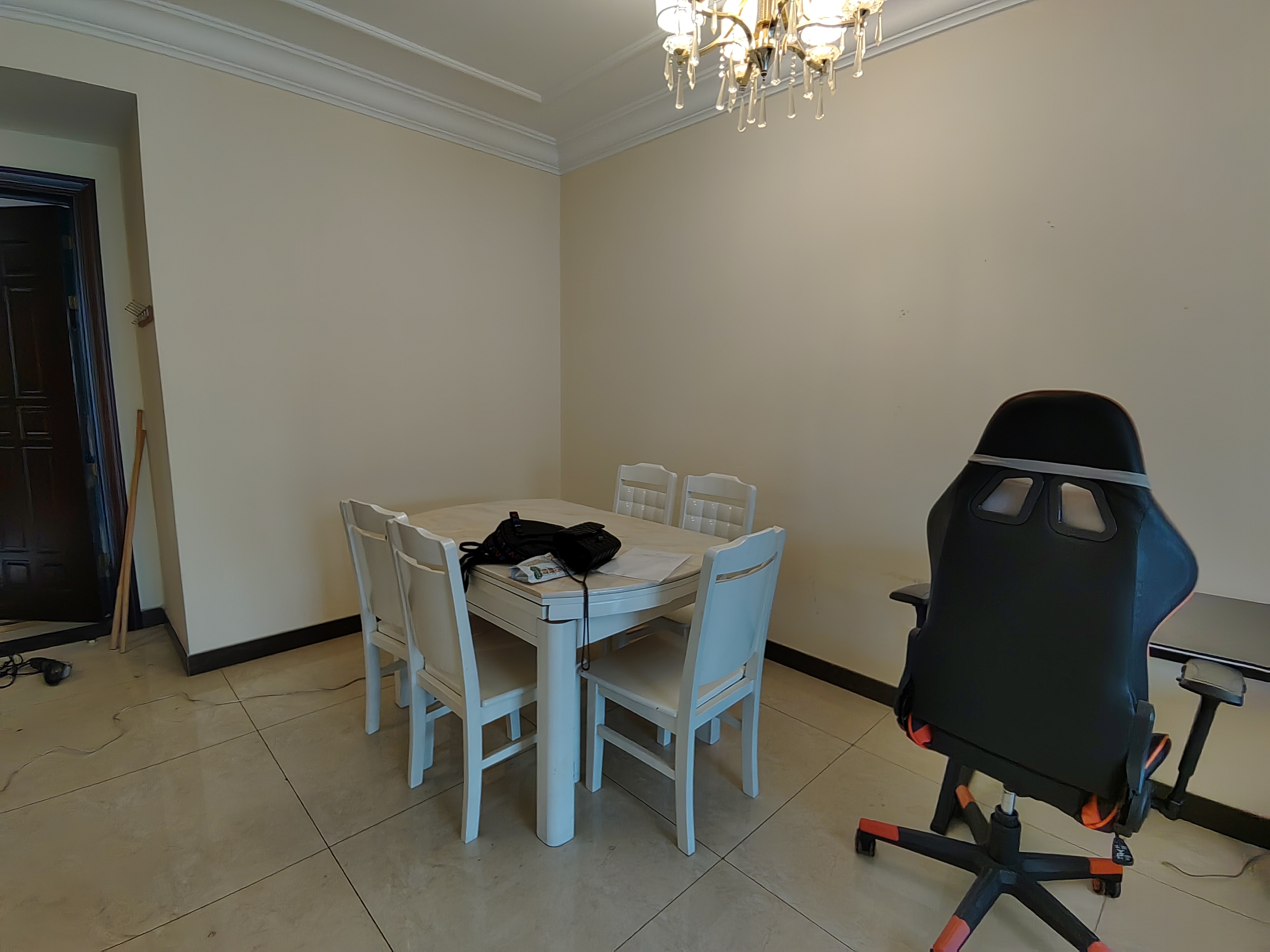 恒大绿洲 2室2厅1卫 1700.0元/月 恒大绿洲 2室2厅1卫 1700.0元/月室内图