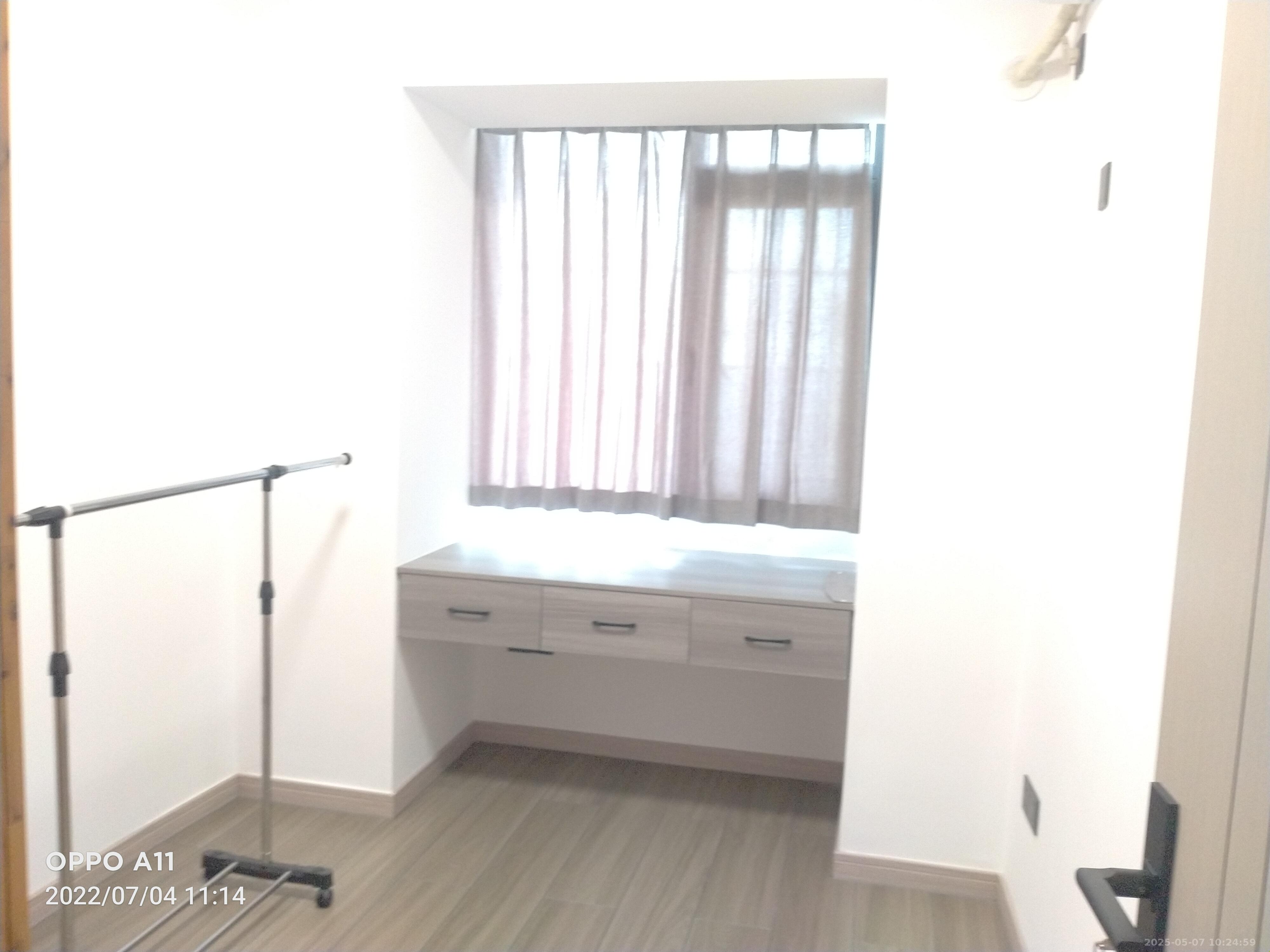 长城宾馆宿舍  4室2厅2卫   4600.00元/月室内图