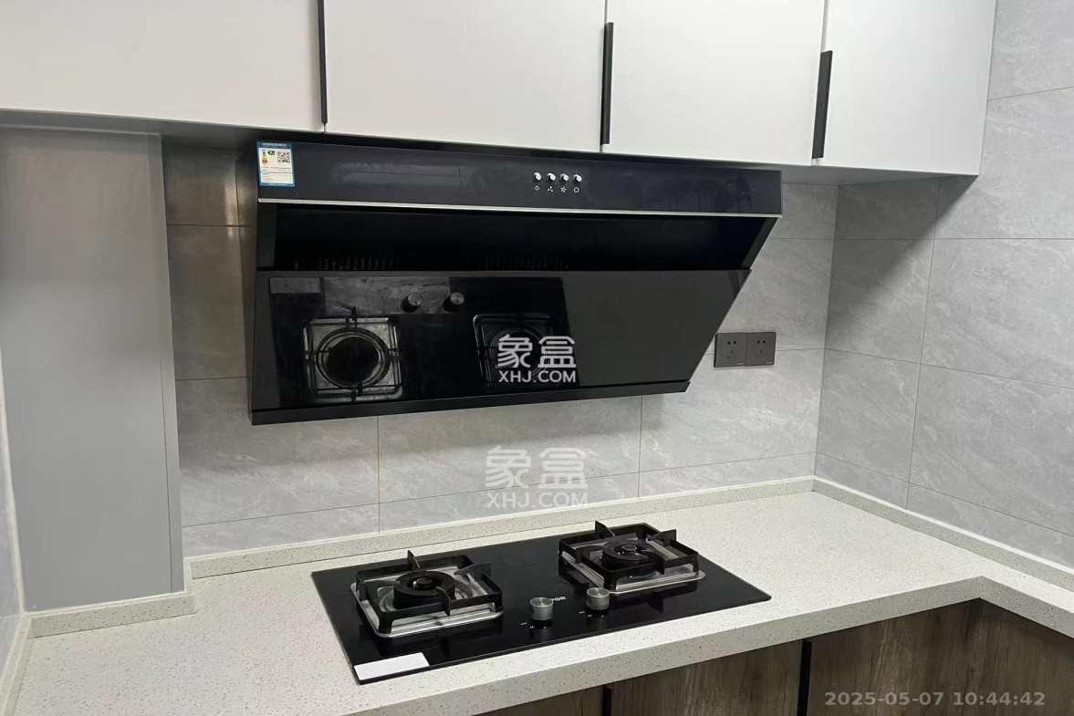 吉泰园安置小区 3室2厅1卫 2988.0元/月 吉泰园安置小区 3室2厅1卫 2988.0元/月室内图