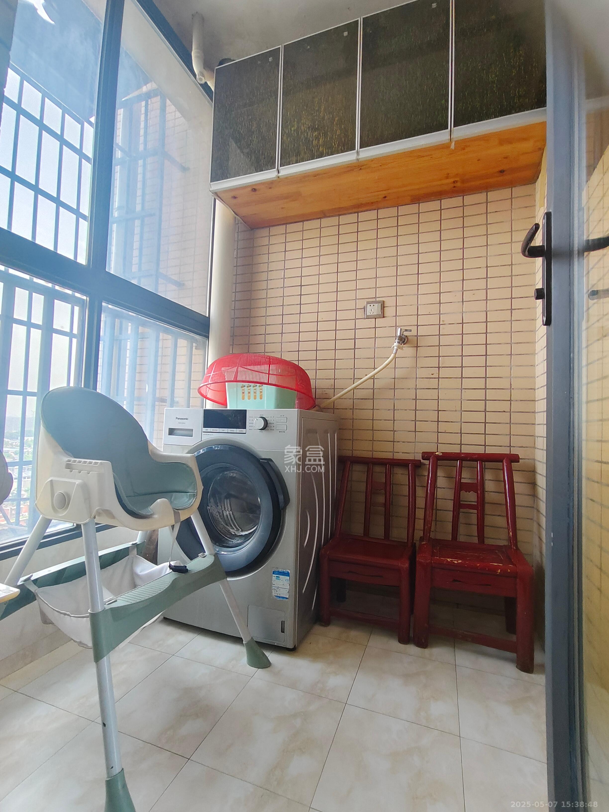 深业睿城  3室2厅2卫   2700.00元/月室内图