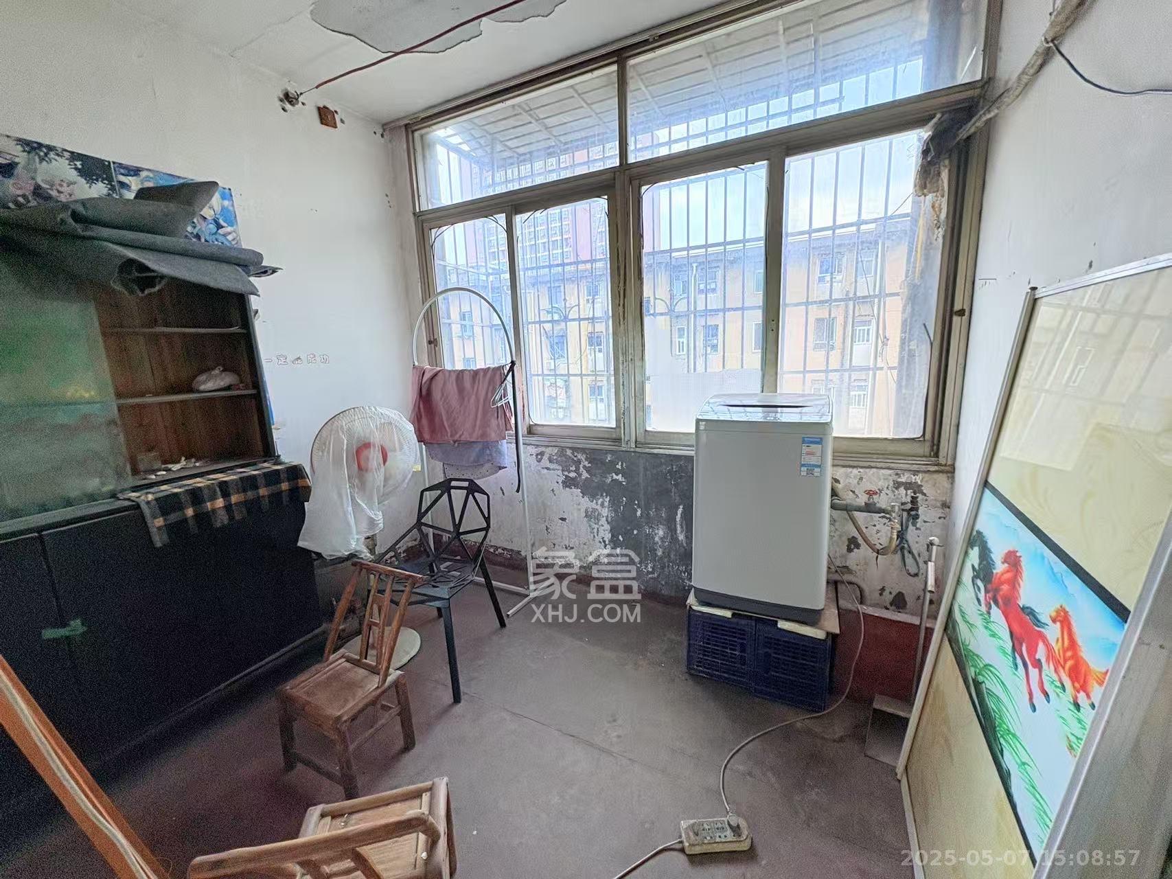 沙湖街16号 1室0厅0卫 1000.0元/月 沙湖街16号 1室0厅0卫 1000.0元/月室内图