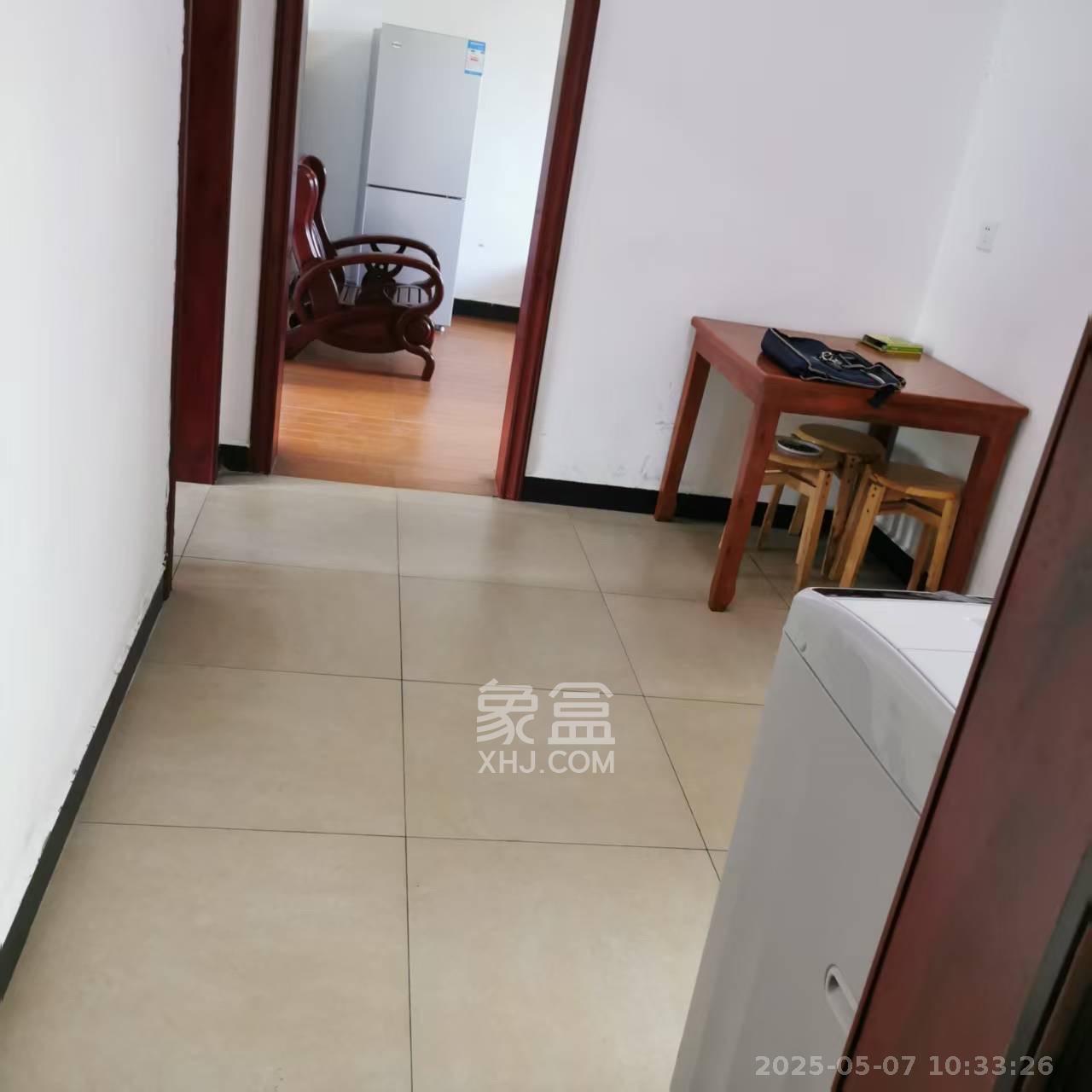 五一东村  2室2厅1卫   1880.00元/月室内图1
