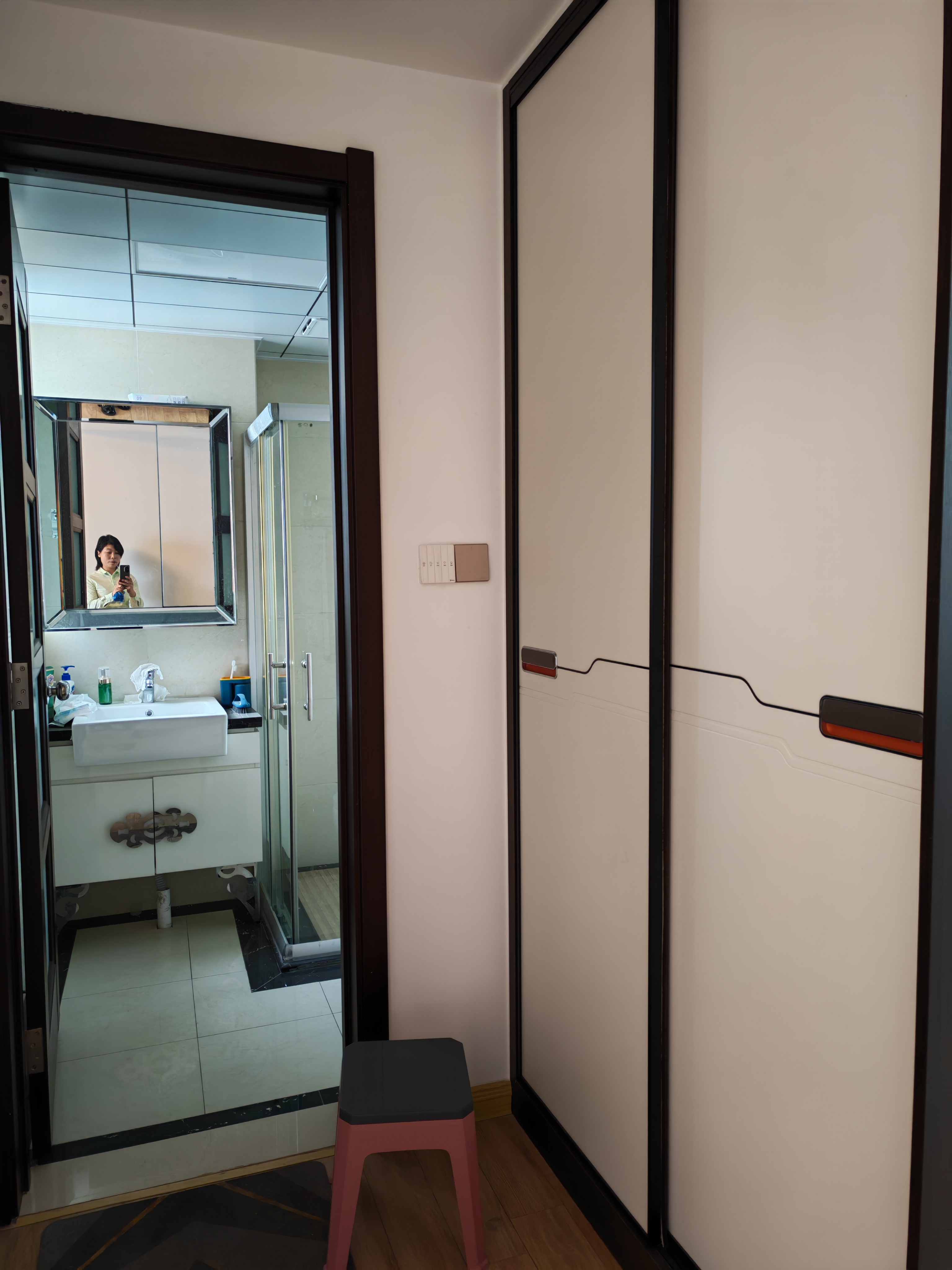 碧桂园 4室2厅2卫 1800.0元/月 碧桂园 4室2厅2卫 1800.0元/月室内图