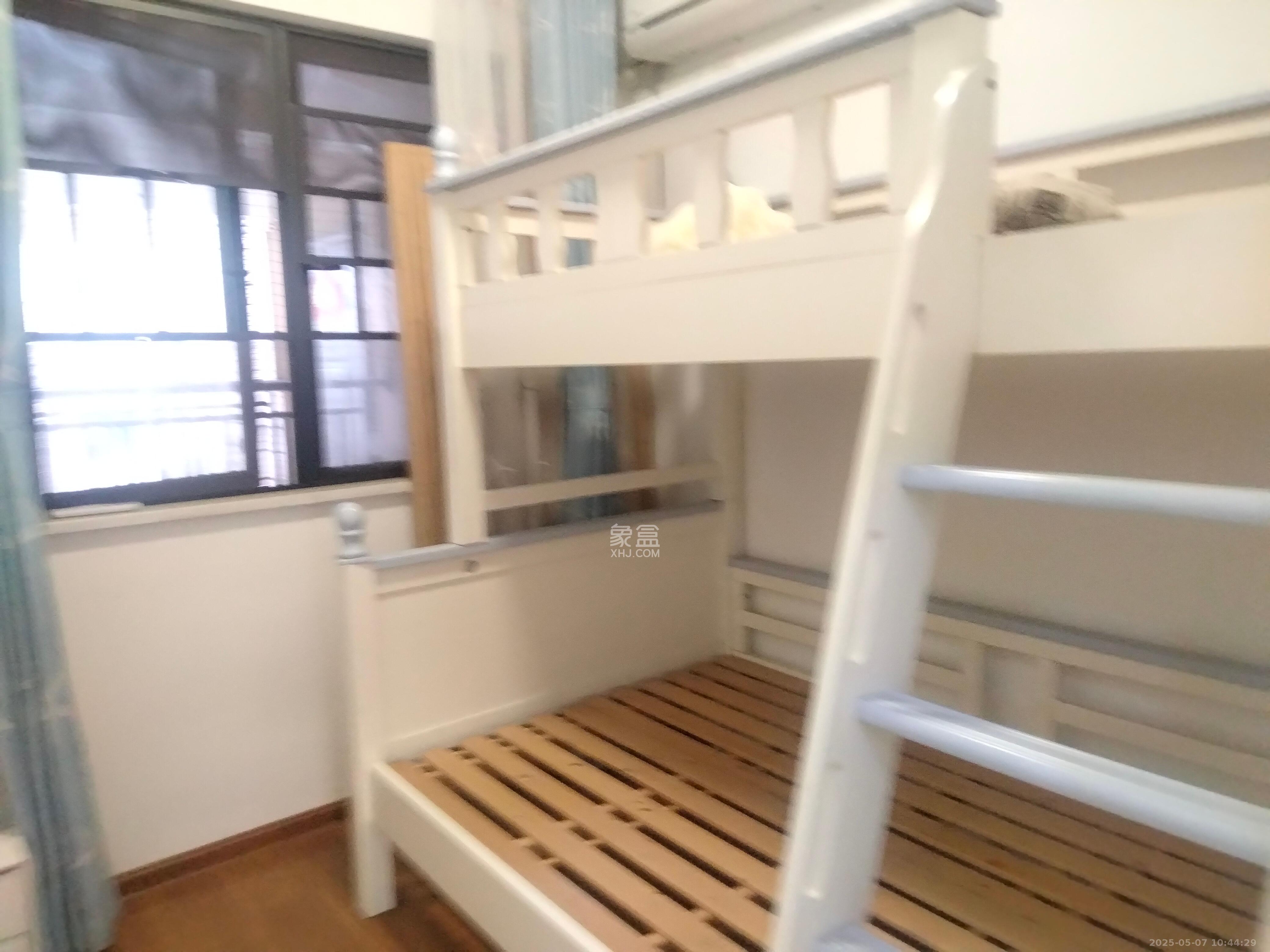 中建芙蓉嘉苑  3室2厅2卫   2300.00元/月室内图