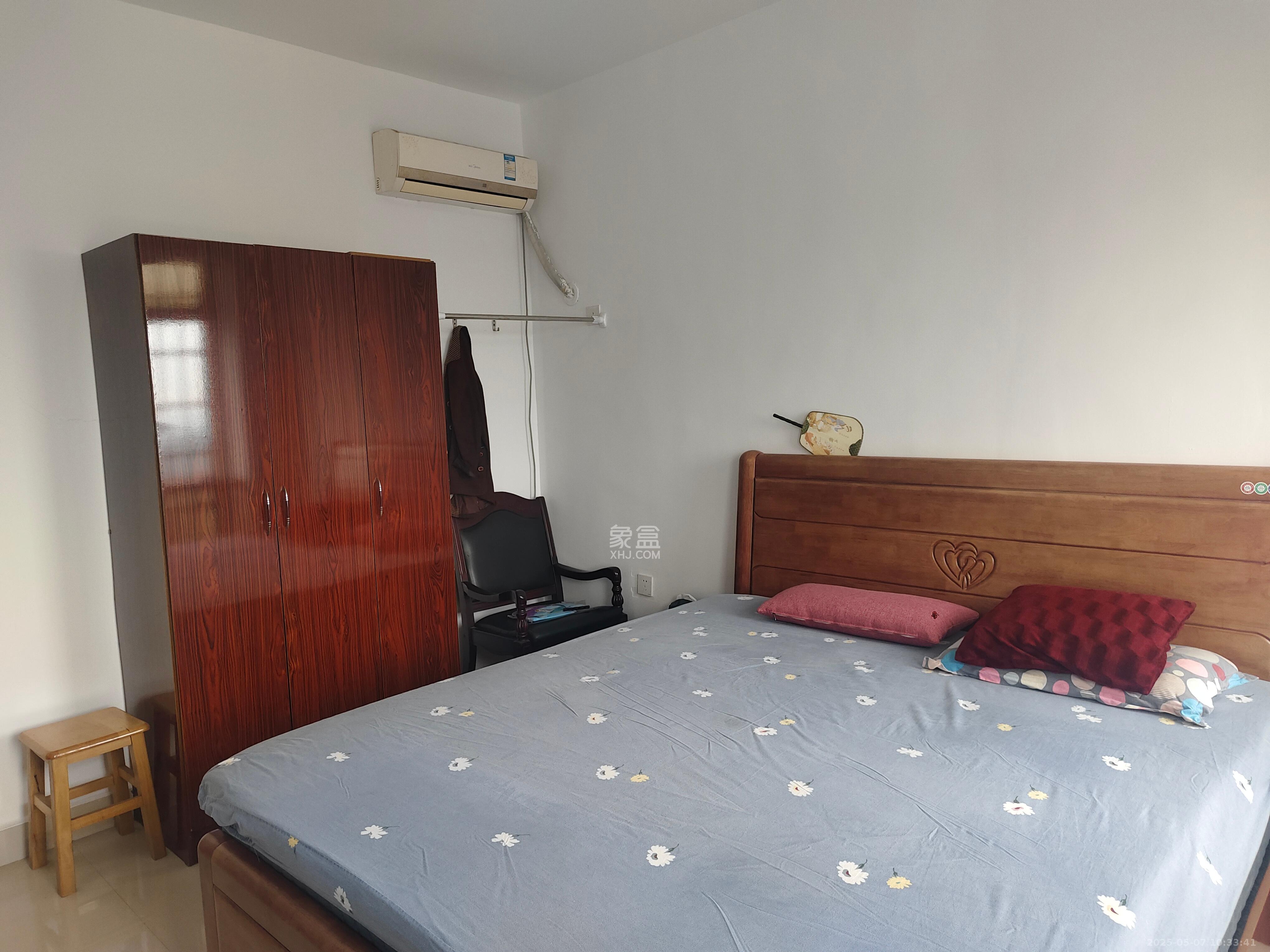 多伦国际 3室2厅1卫 38.0万 多伦国际 3室2厅1卫 38.0万客厅