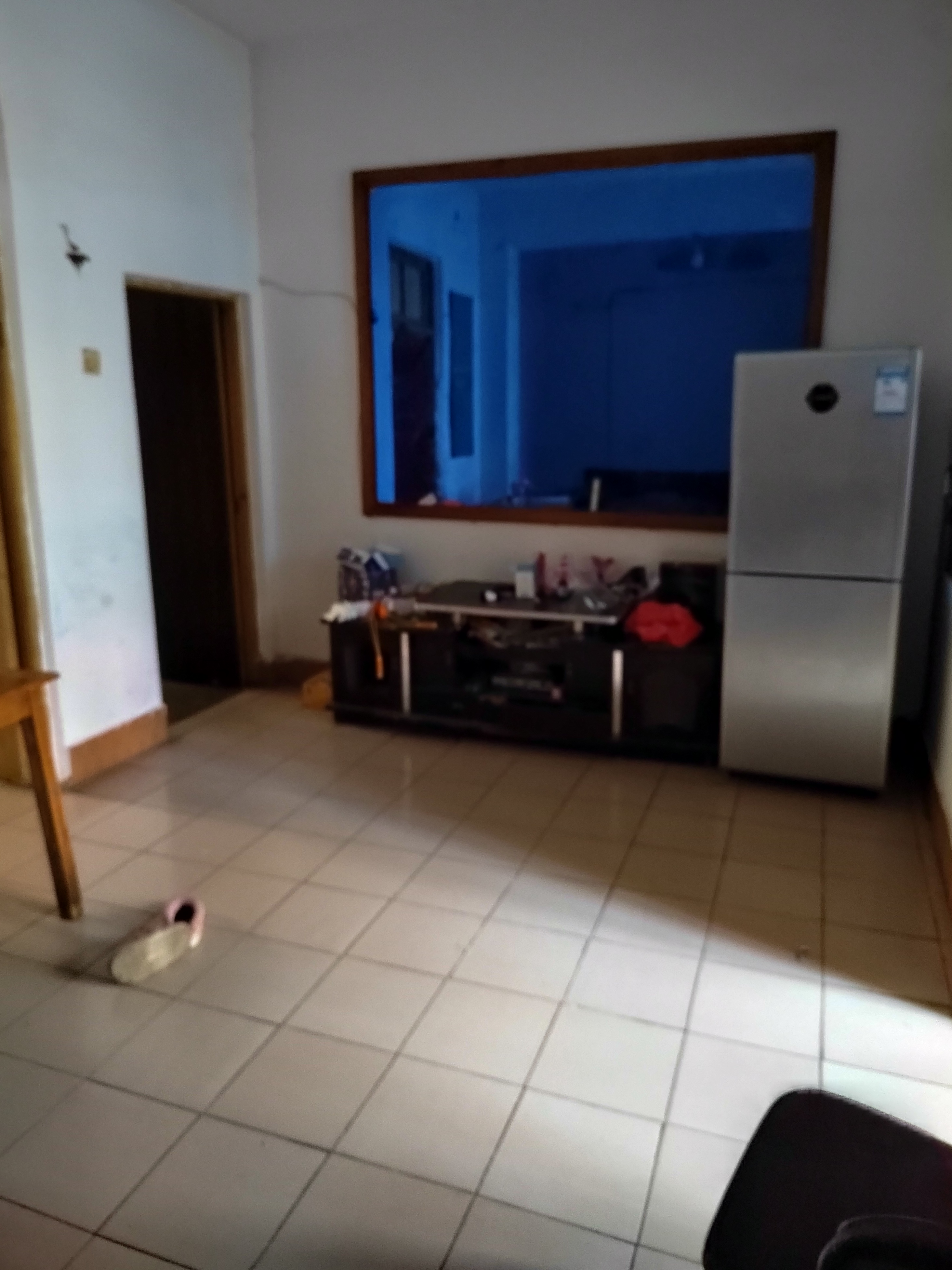 贤童街老法院住宅区  2室1厅1卫    800.0元/月