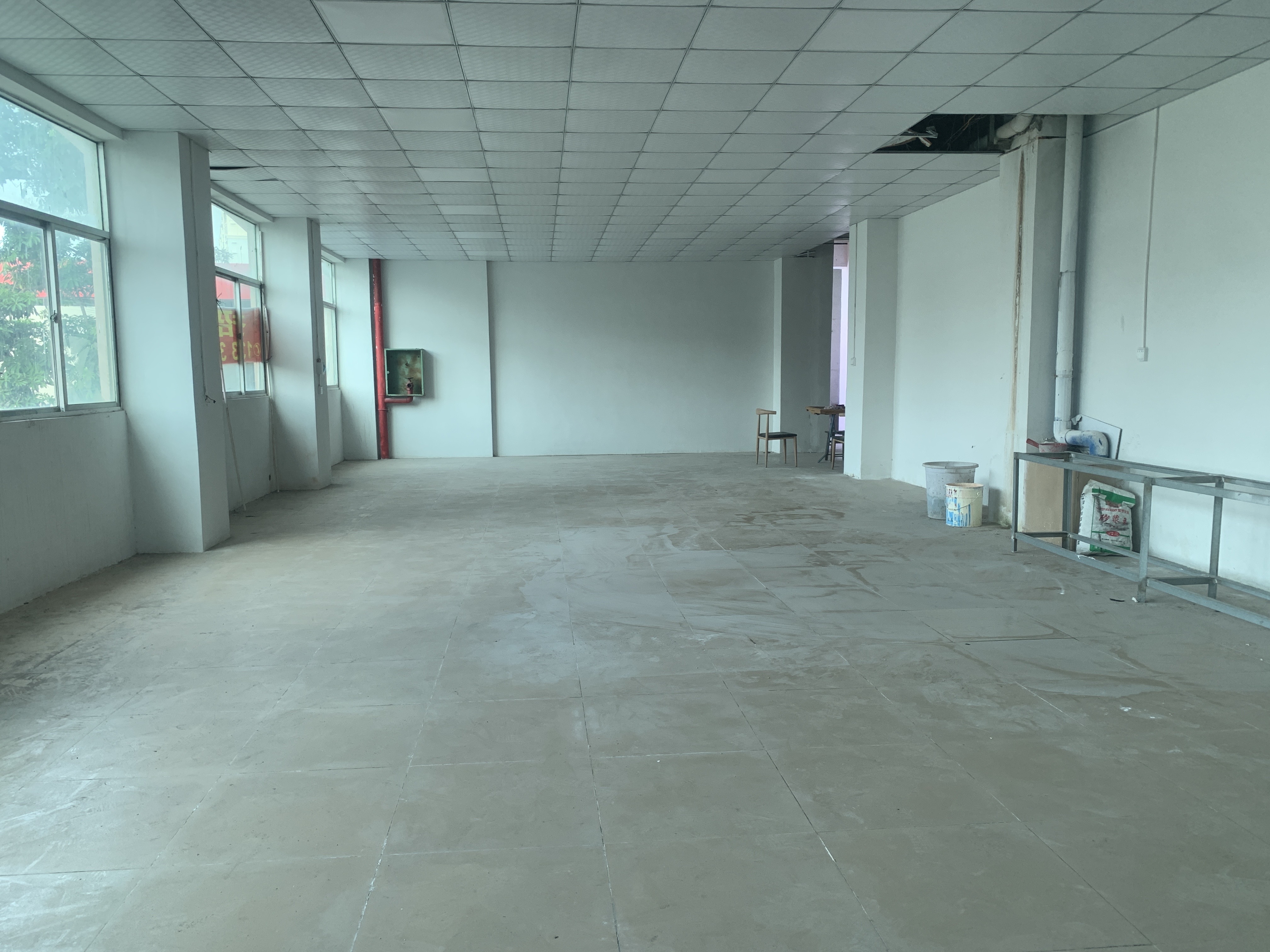 鸿昌盛大厦 1室1厅1卫 12000.0元/月 鸿昌盛大厦 1室1厅1卫 12000.0元/月室内图