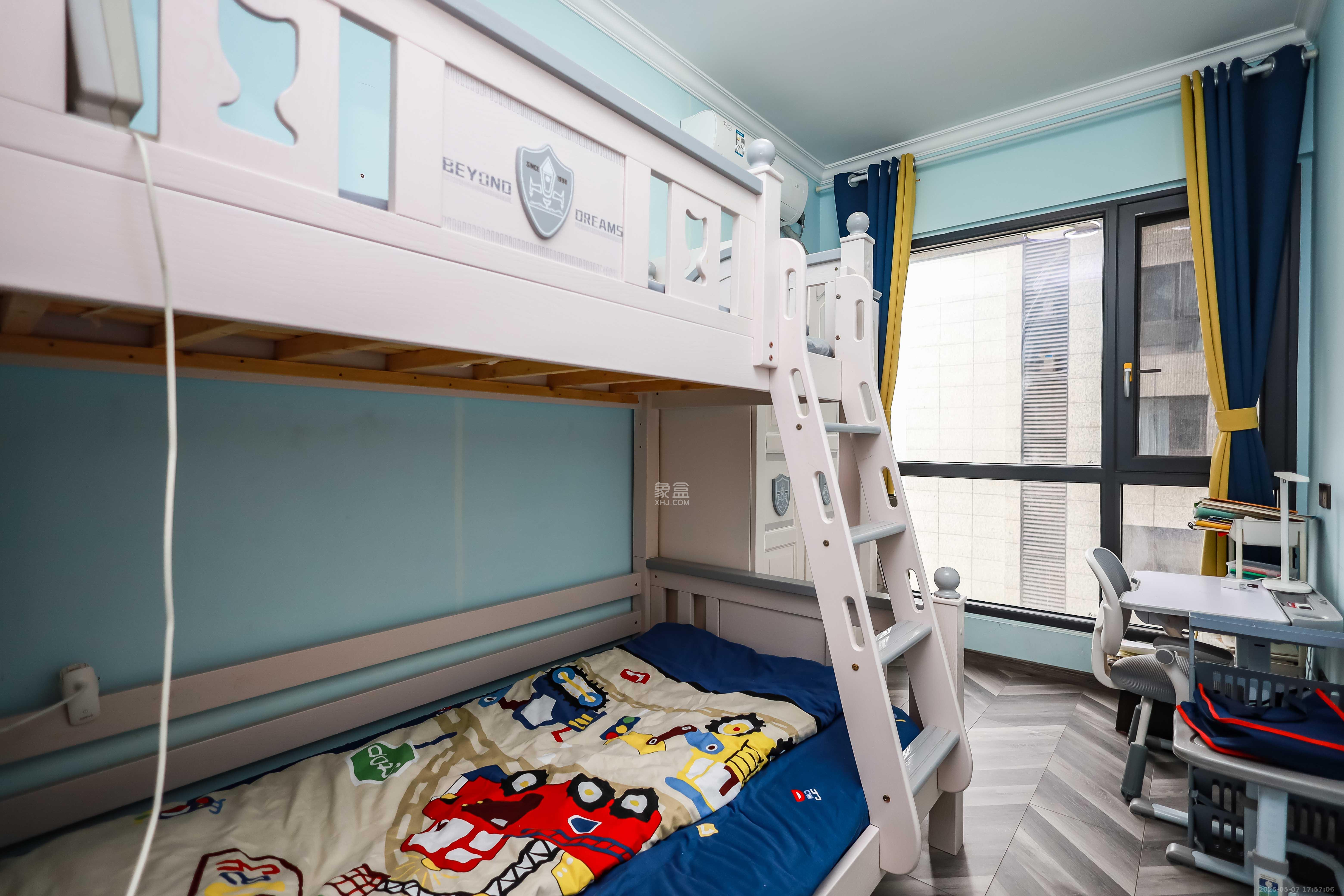 万象府台  3室2厅2卫    200.0万 万象府台  3室2厅2卫    200.0万卧室