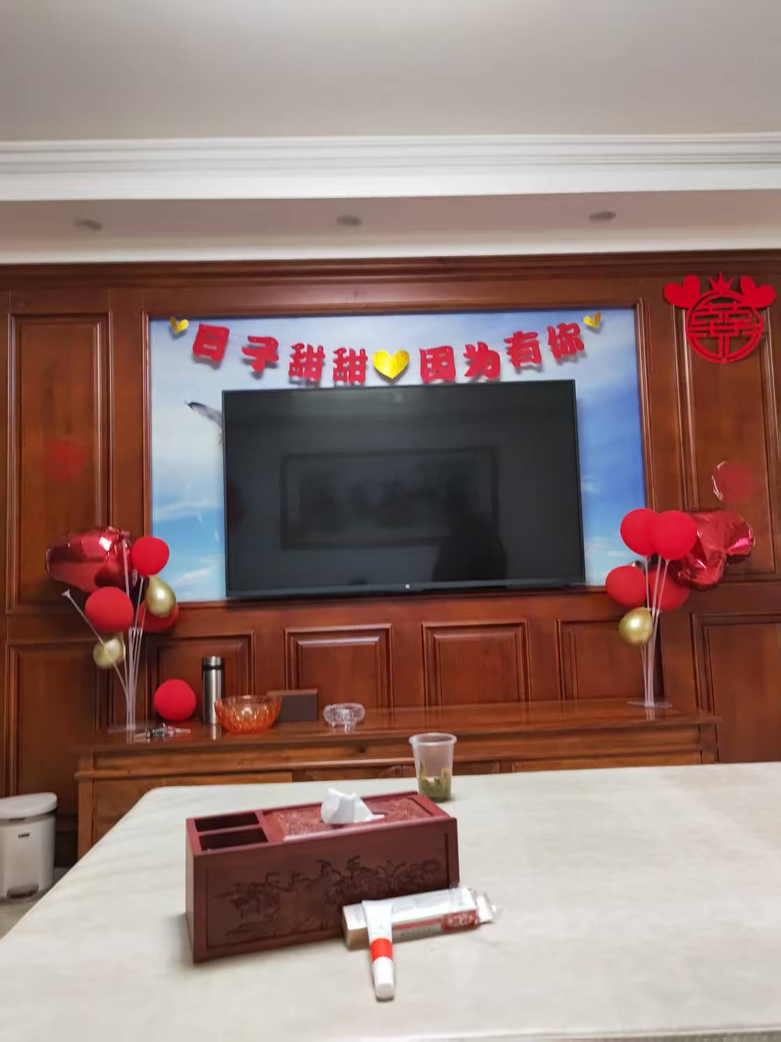 汇通国际  3室2厅2卫    2300.0元/月 汇通国际  3室2厅2卫    2300.0元/月室内图1