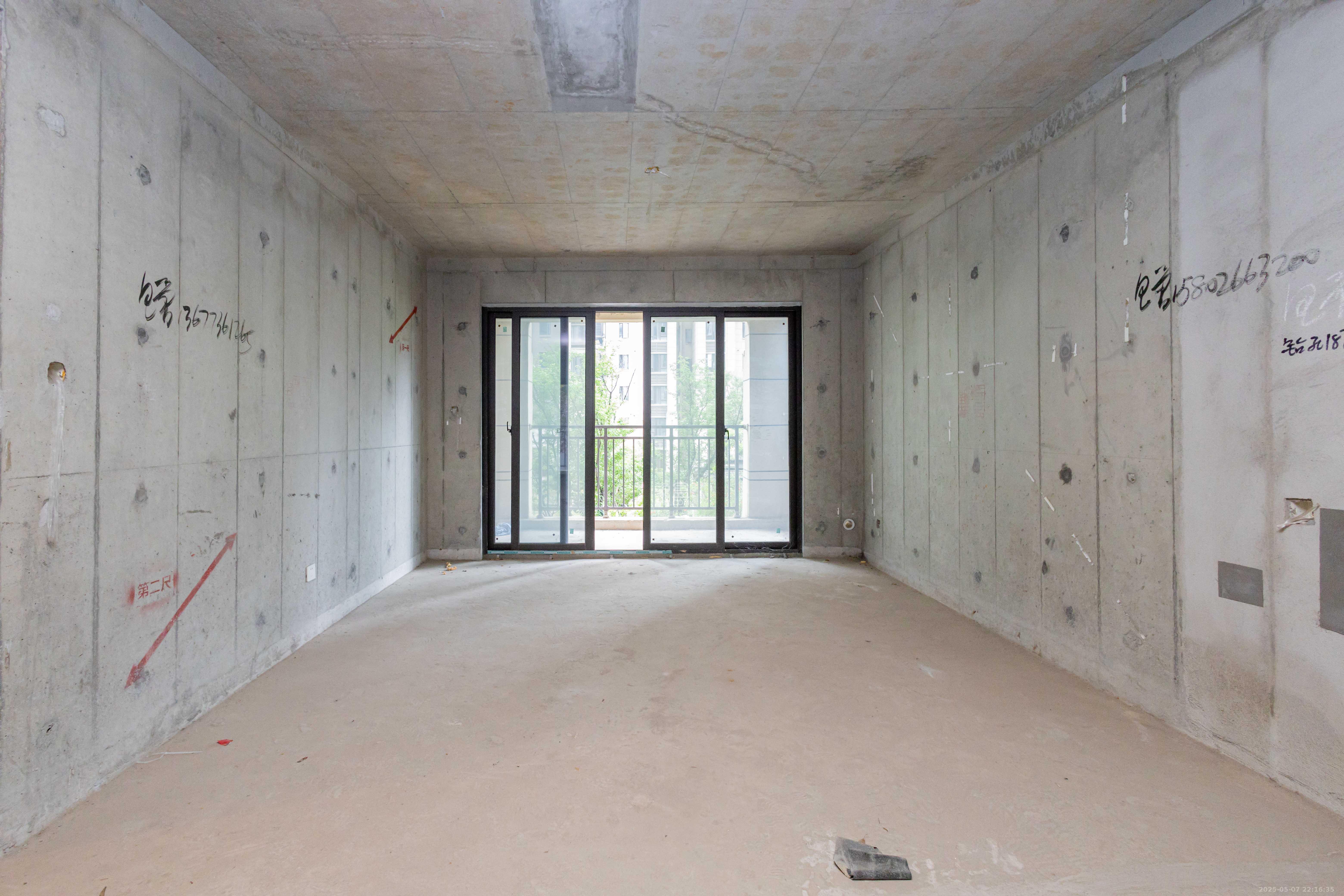 映悦星府  3室2厅2卫    75.0万 映悦星府  3室2厅2卫    75.0万客厅