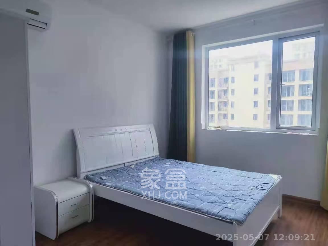 丽发新城  2室2厅1卫   1800.00元/月室内图