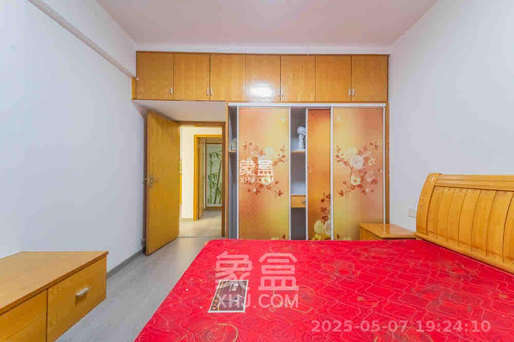 彩都公寓  2室2厅1卫   1600.00元/月室内图