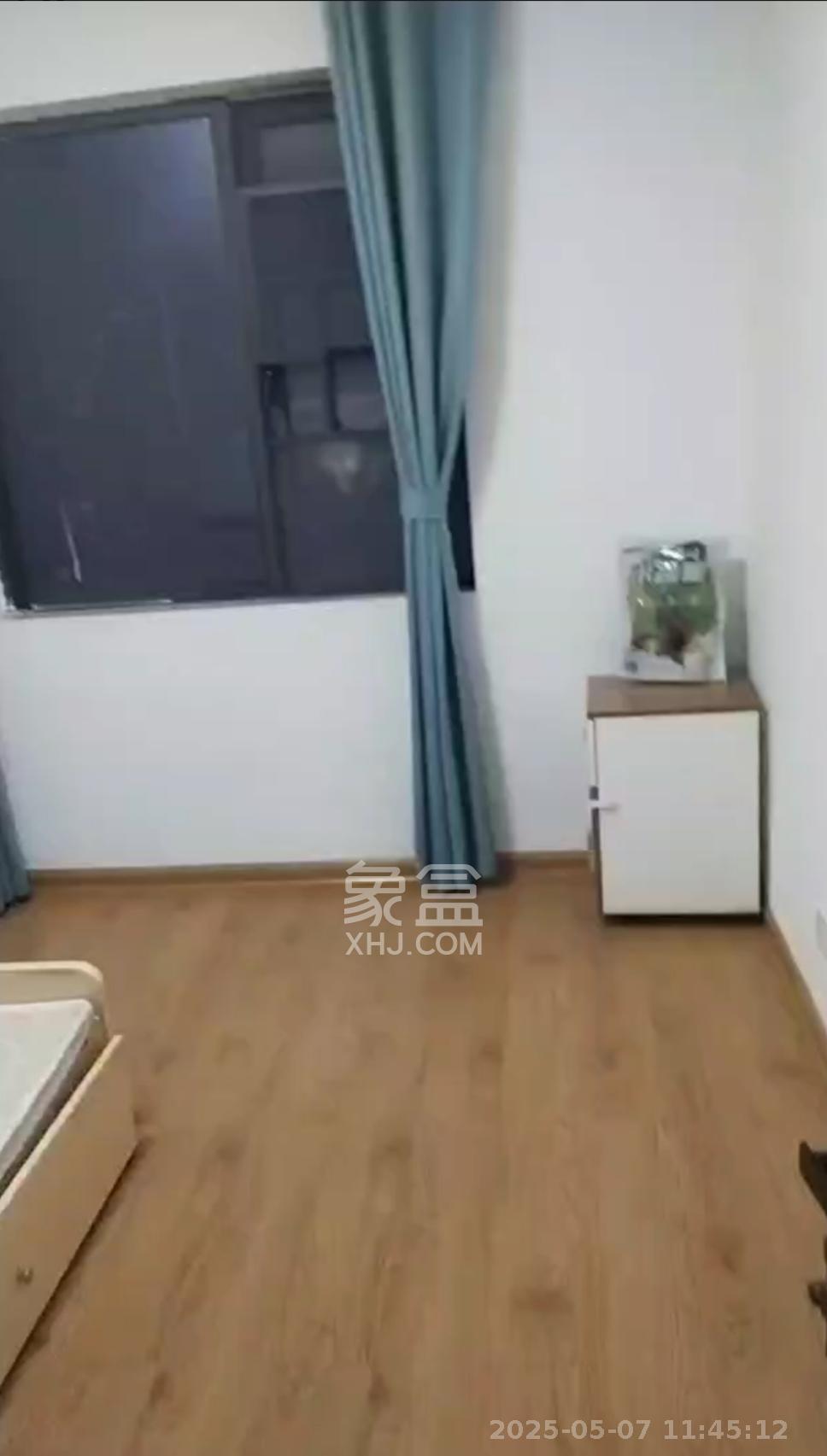 卢浮原著 3室2厅2卫 2200.0元/月 卢浮原著 3室2厅2卫 2200.0元/月室内图