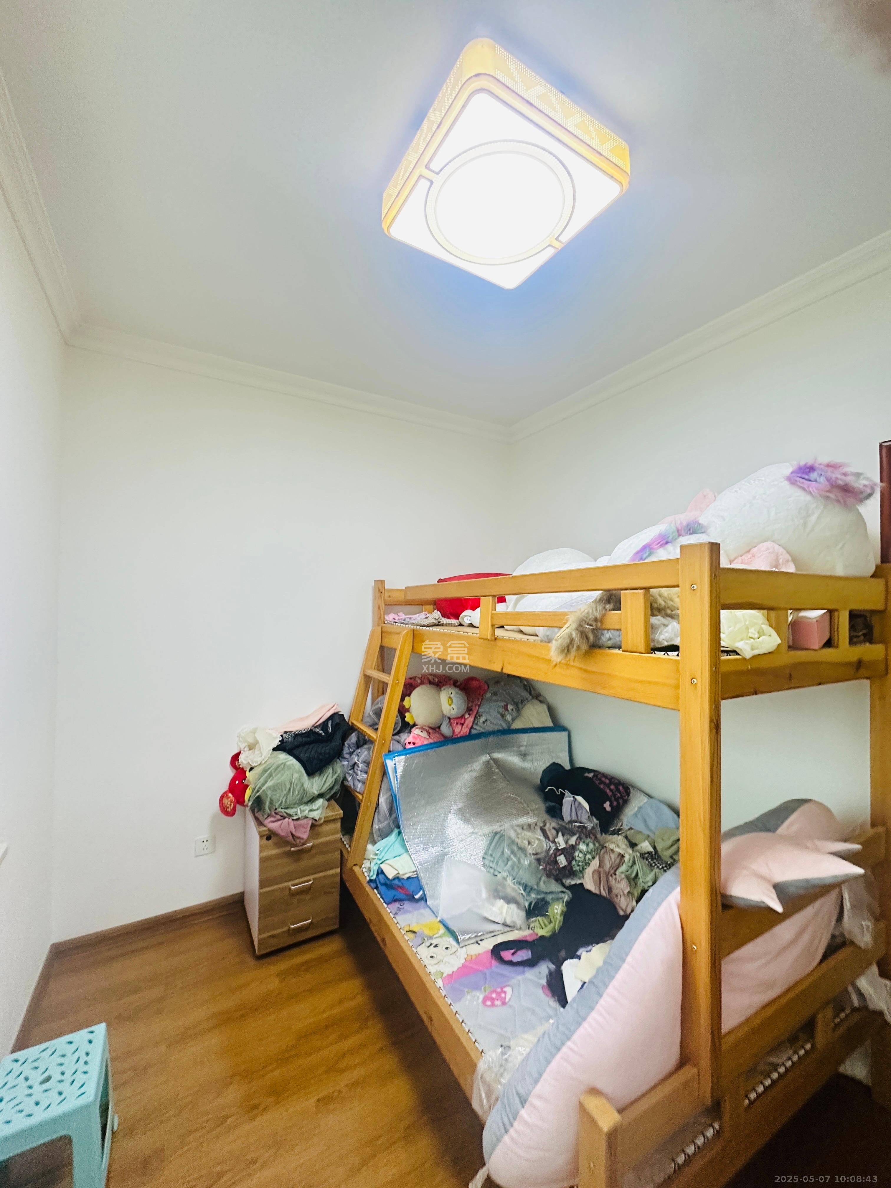 才子佳郡  5室2厅2卫   3500.00元/月室内图