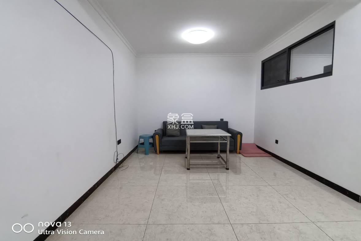 檀山湾小区 1室0厅0卫 700.0元/月 檀山湾小区 1室0厅0卫 700.0元/月室内图