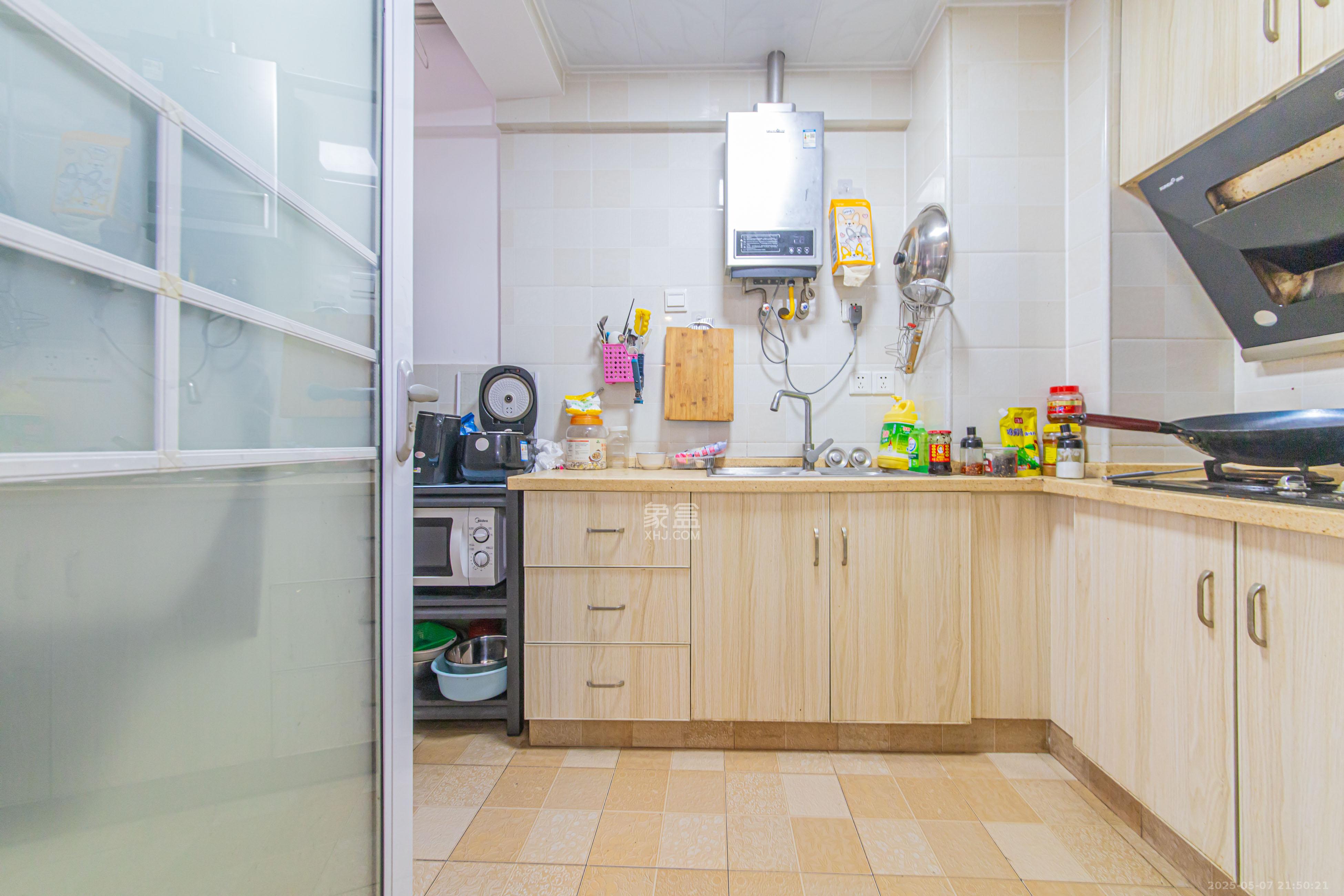 中建芙蓉嘉苑  2室1厅1卫    39.8万 中建芙蓉嘉苑  2室1厅1卫    39.8万厨房