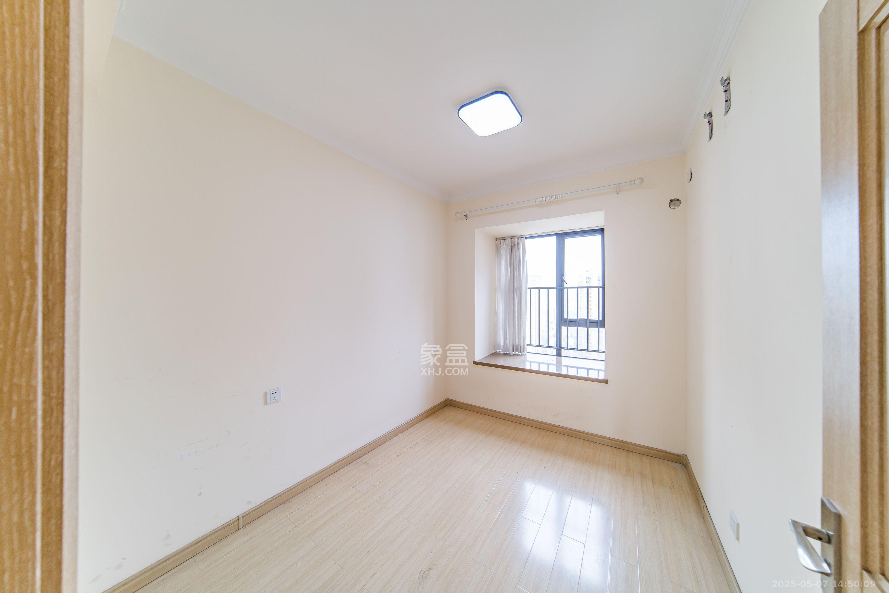 兰亭湾畔 3室2厅2卫 2800.0元/月 兰亭湾畔 3室2厅2卫 2800.0元/月室内图