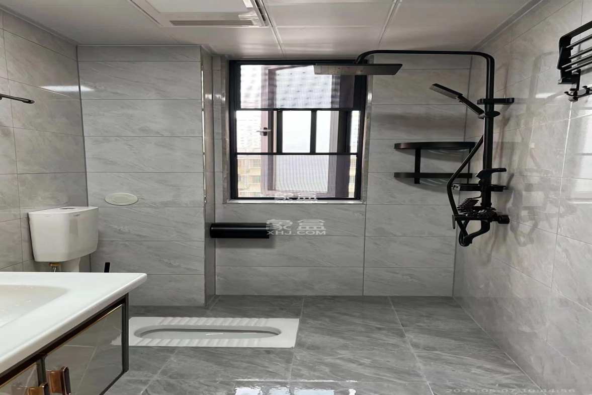 吉泰园安置小区 3室2厅1卫 2988.0元/月 吉泰园安置小区 3室2厅1卫 2988.0元/月室内图