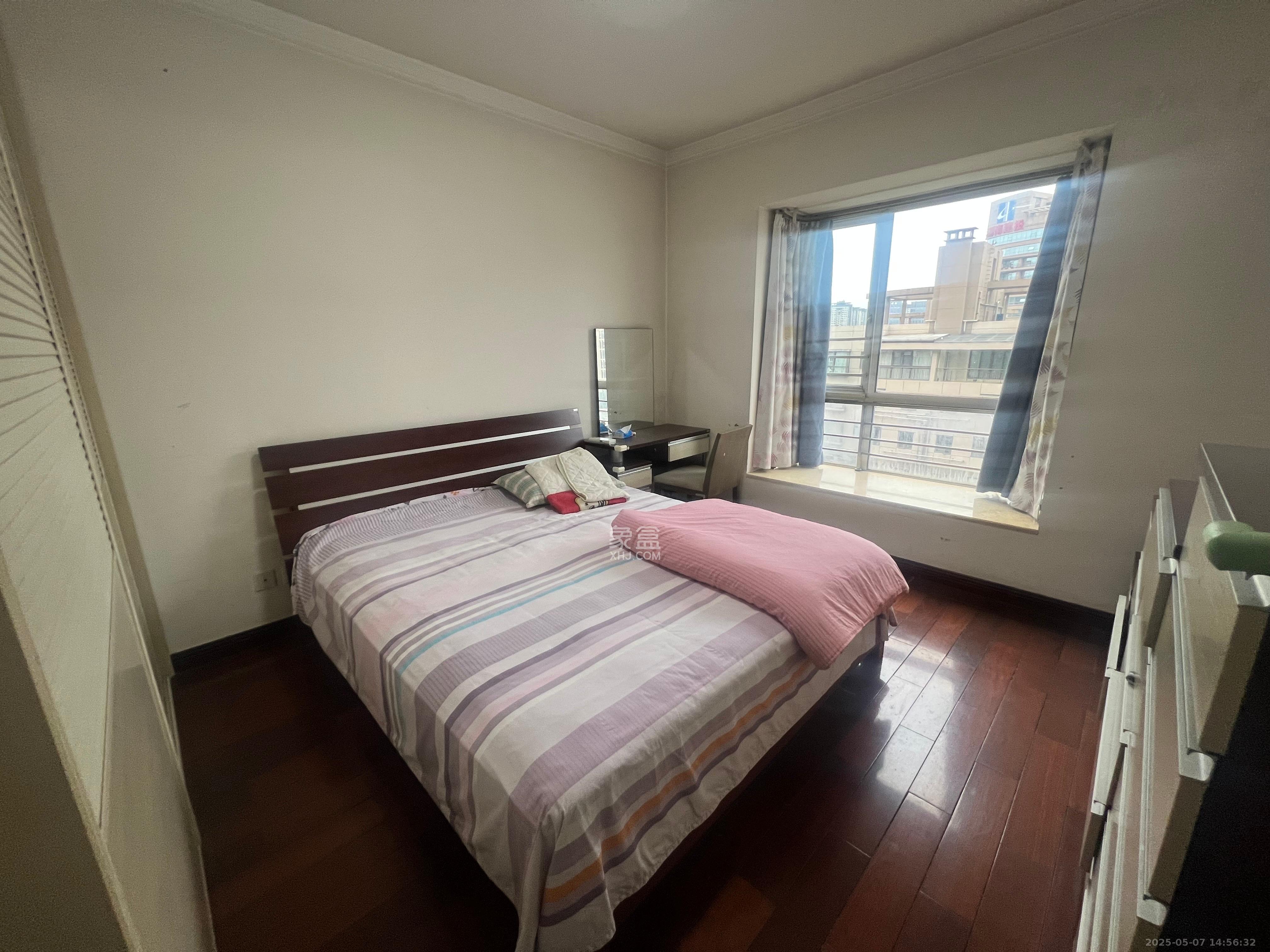 HC新城（建工集团单位房）  3室2厅2卫   2600.00元/月室内图