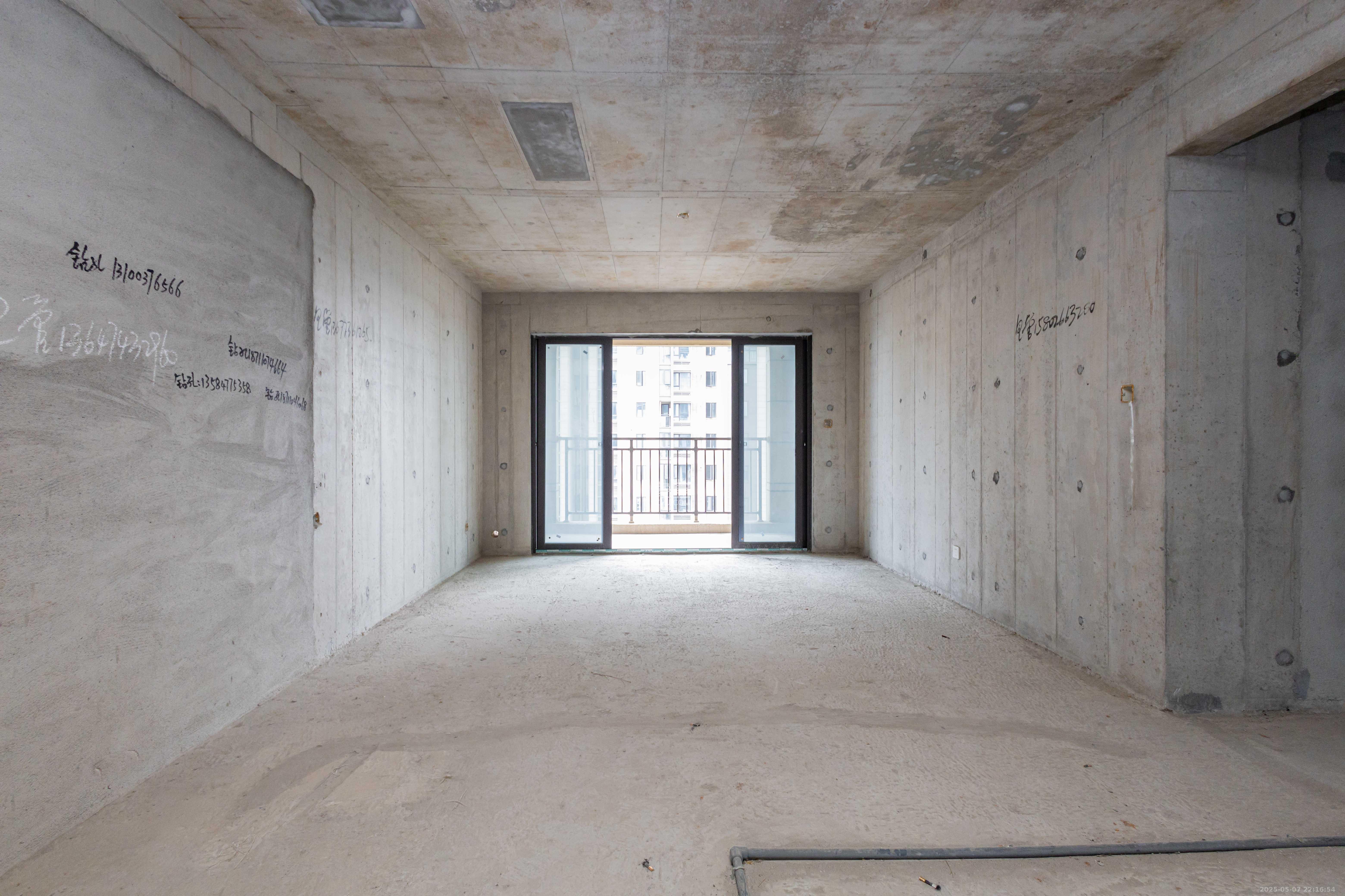 映悦星府 3室2厅2卫 75.0万 映悦星府 3室2厅2卫 75.0万客厅