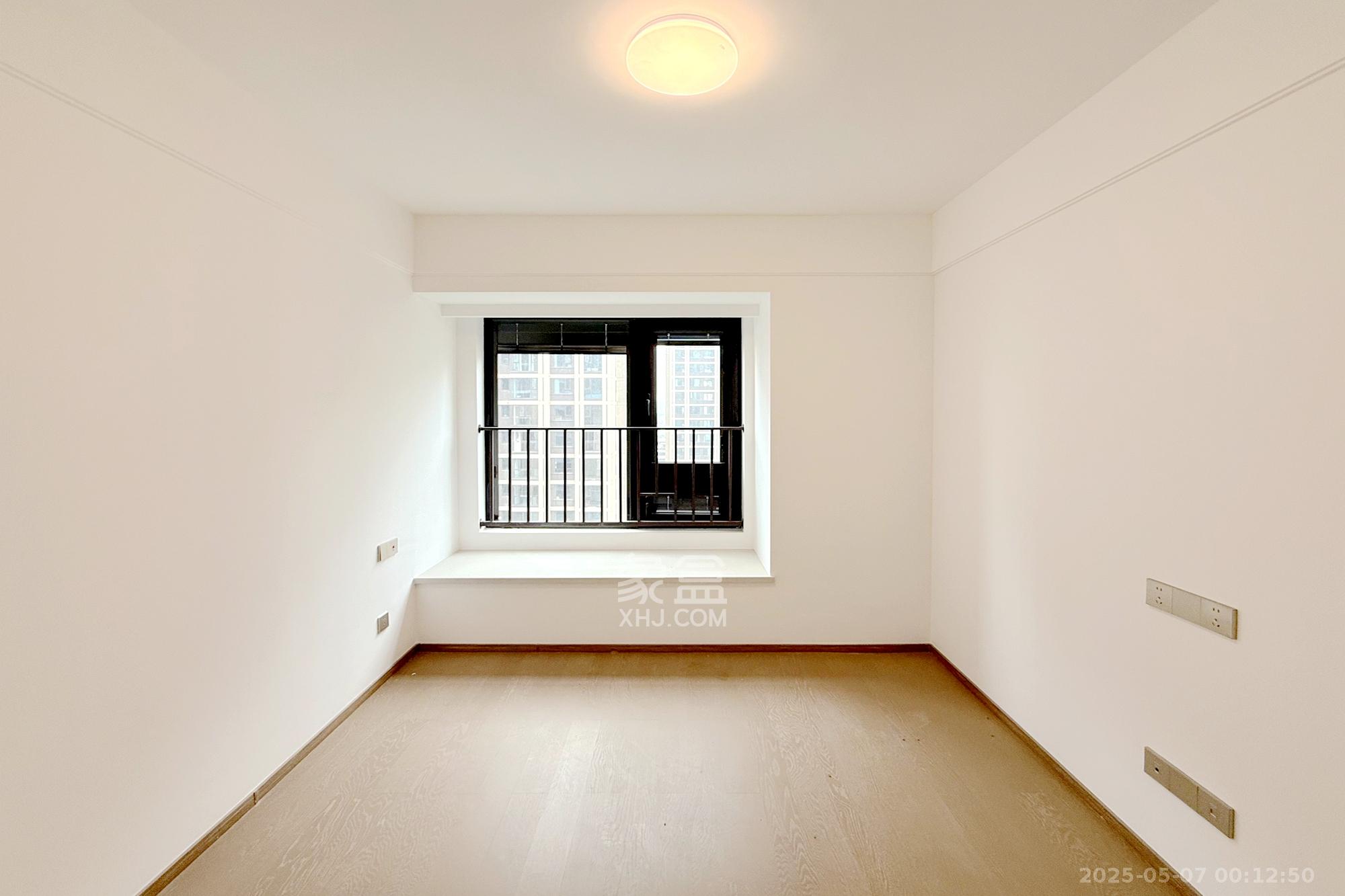 时代建发和著  3室2厅2卫    159.8万 时代建发和著  3室2厅2卫    159.8万卧室