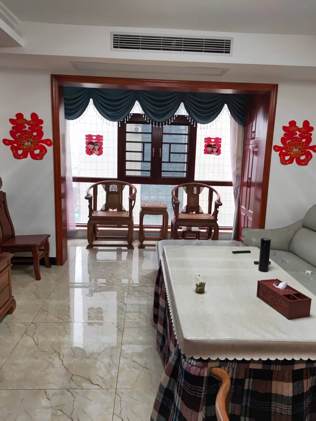 汇通国际  3室2厅2卫    2300.0元/月 汇通国际  3室2厅2卫    2300.0元/月室内图