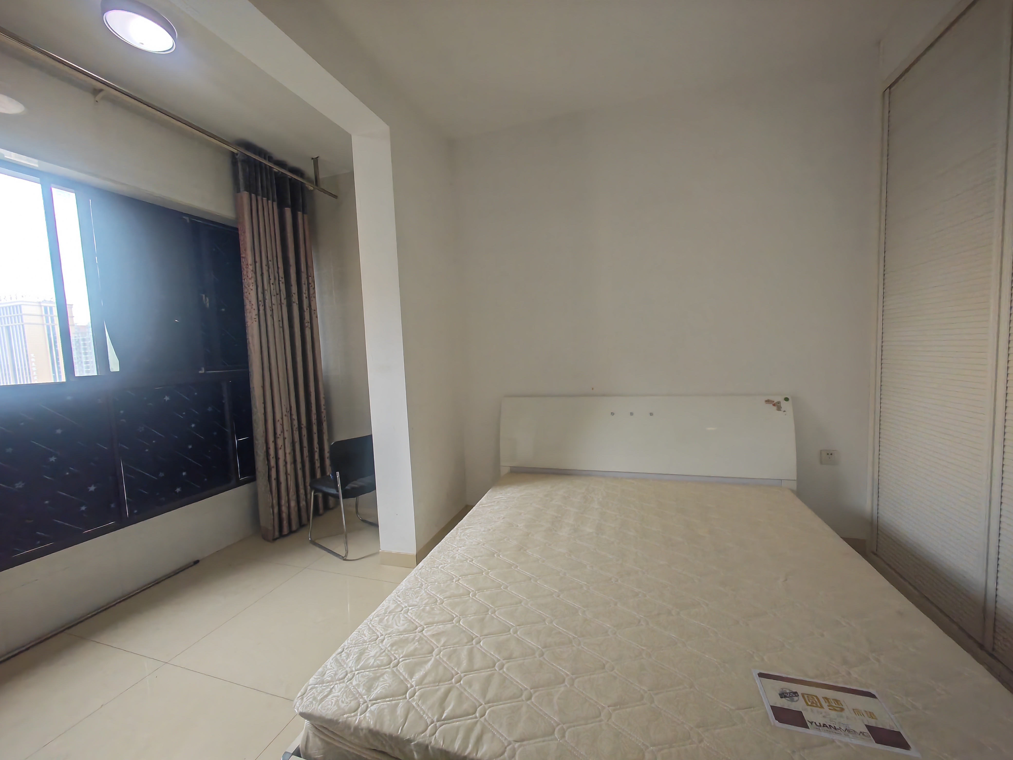 五洲富隆中心 1室1厅1卫 1200.0元/月 五洲富隆中心 1室1厅1卫 1200.0元/月室内图