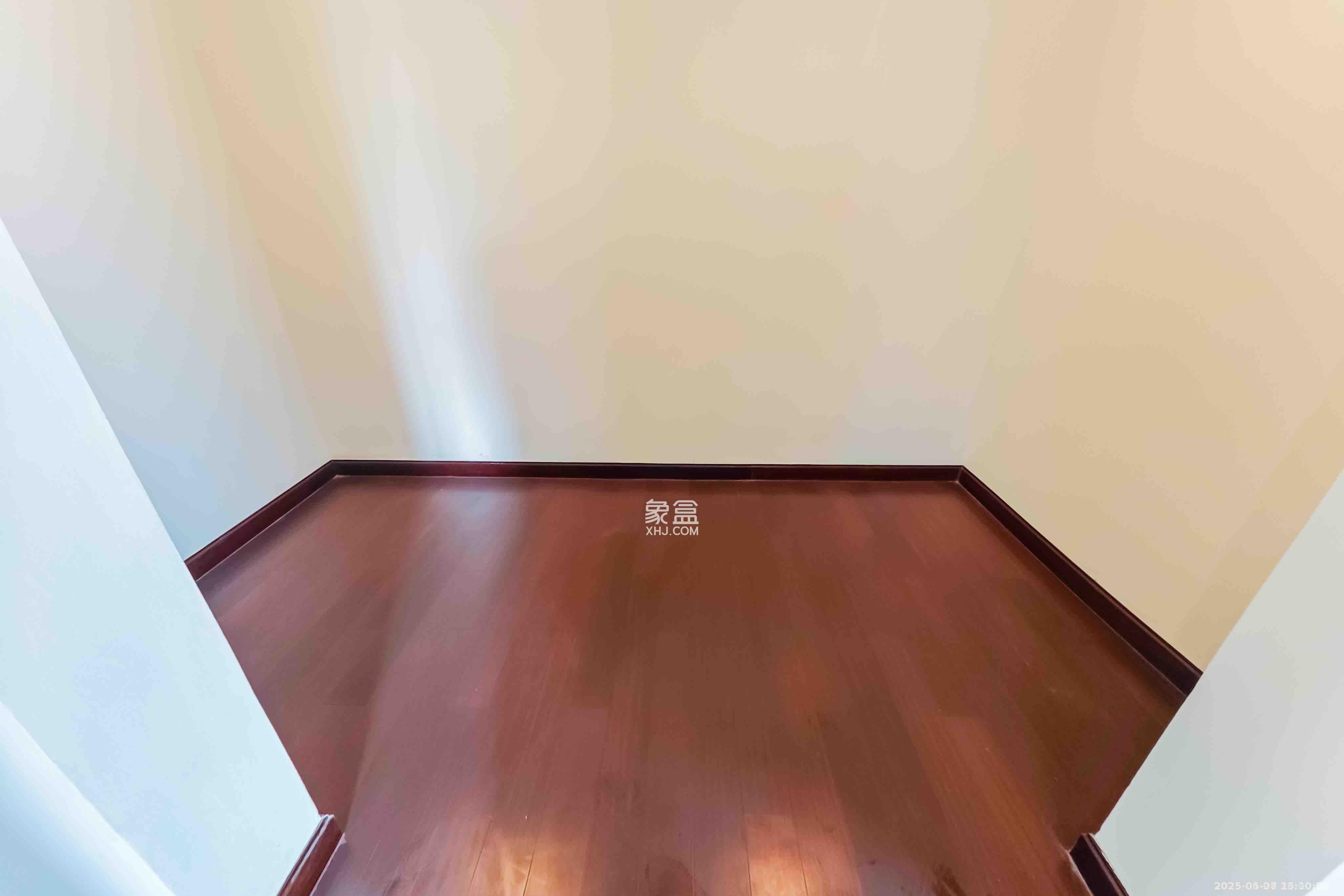 恒大绿洲  4室2厅3卫   6000.00元/月室内图