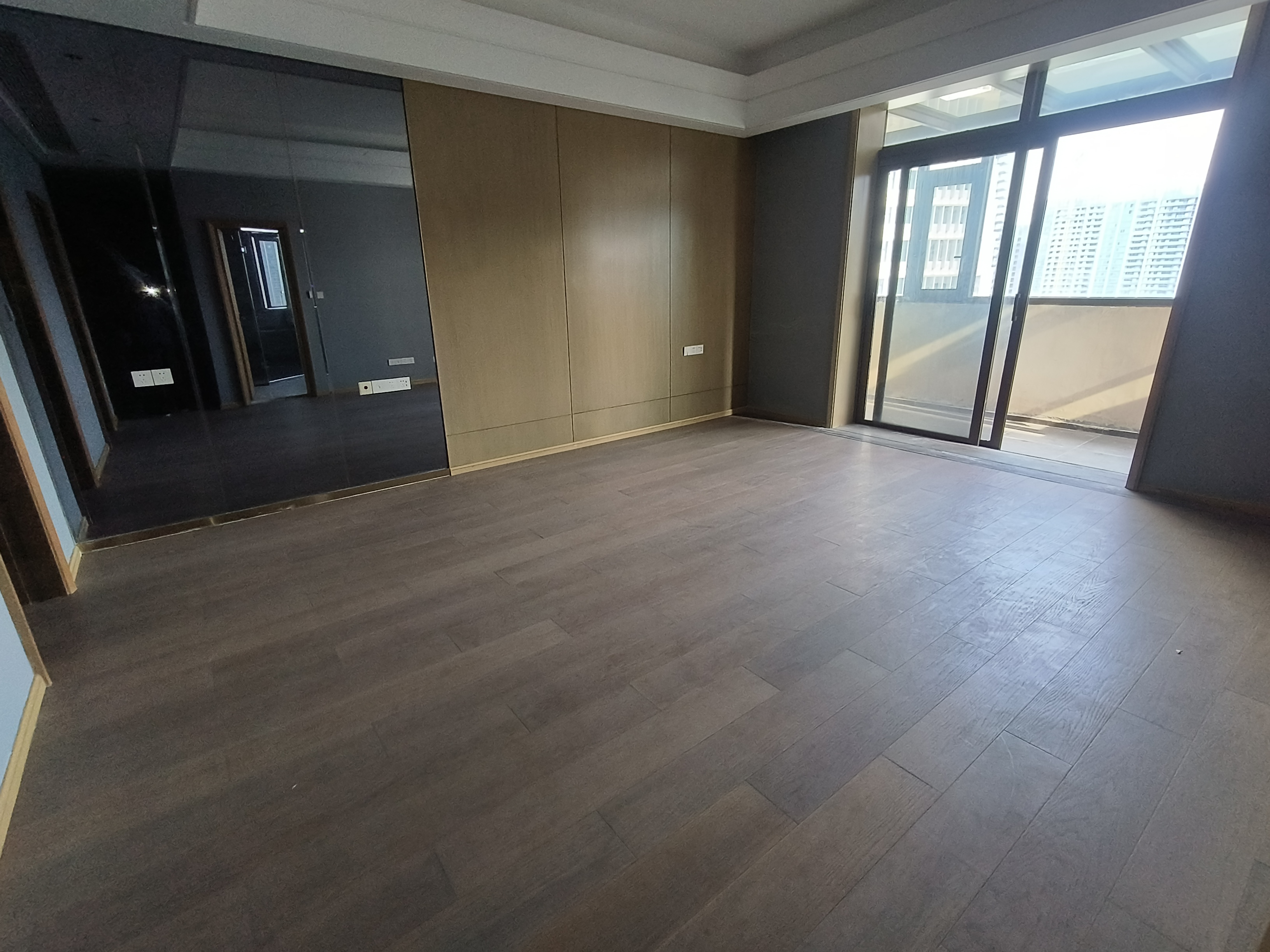 海航豪庭北苑 7室2厅5卫 16000.0元/月 海航豪庭北苑 7室2厅5卫 16000.0元/月室内图