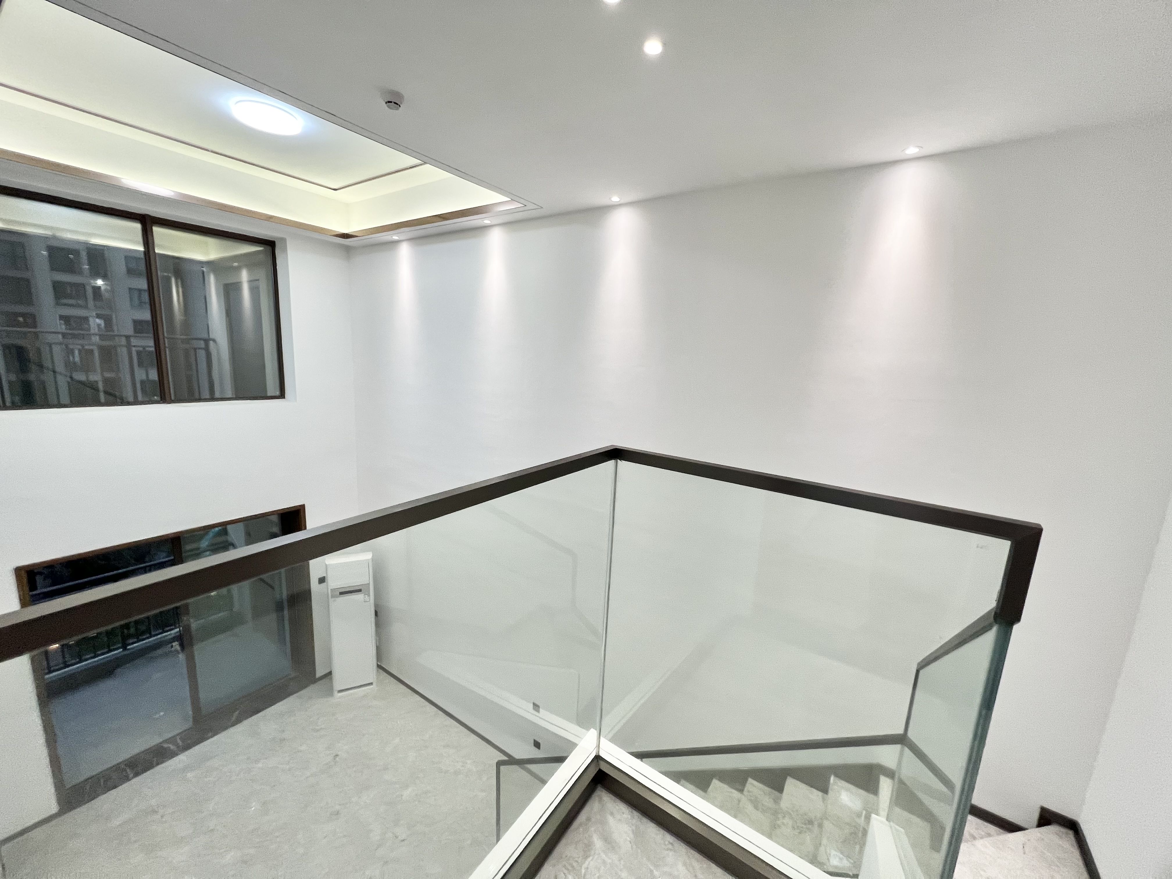 海航豪庭南苑 2室2厅2卫 320.0万 海航豪庭南苑 2室2厅2卫 320.0万客厅