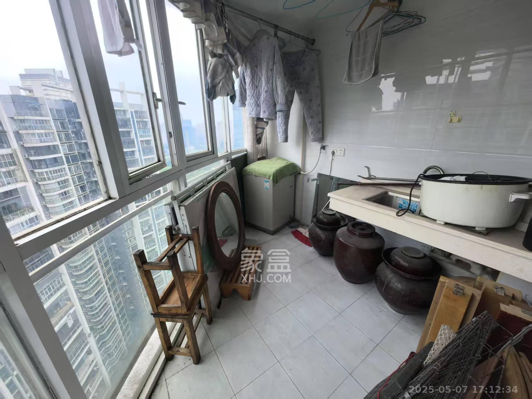 美林银谷 4室2厅1卫 3500.0元/月 美林银谷 4室2厅1卫 3500.0元/月室内图