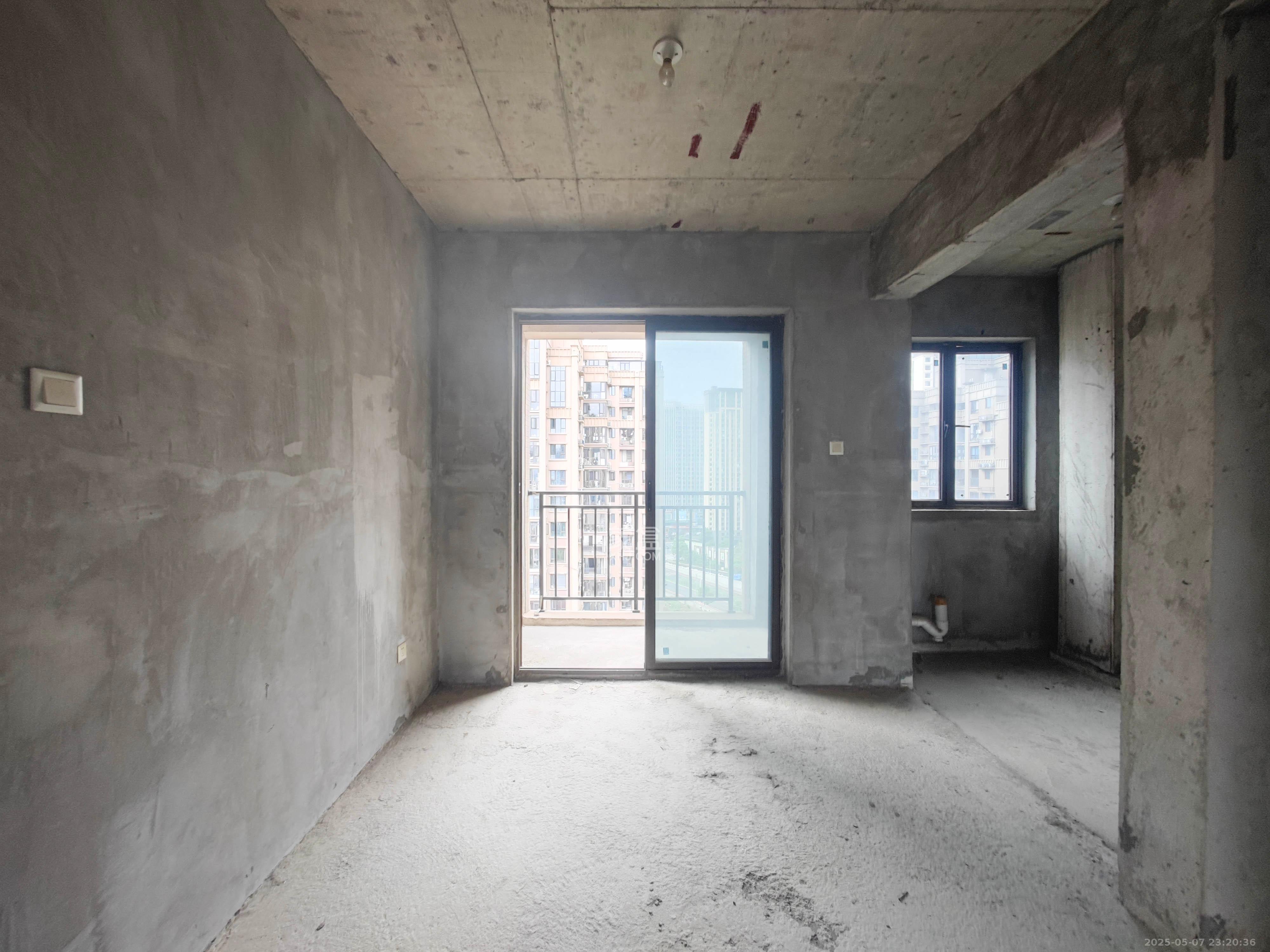 云开壹品樾玺 5室2厅2卫 126.0万 云开壹品樾玺 5室2厅2卫 126.0万其他