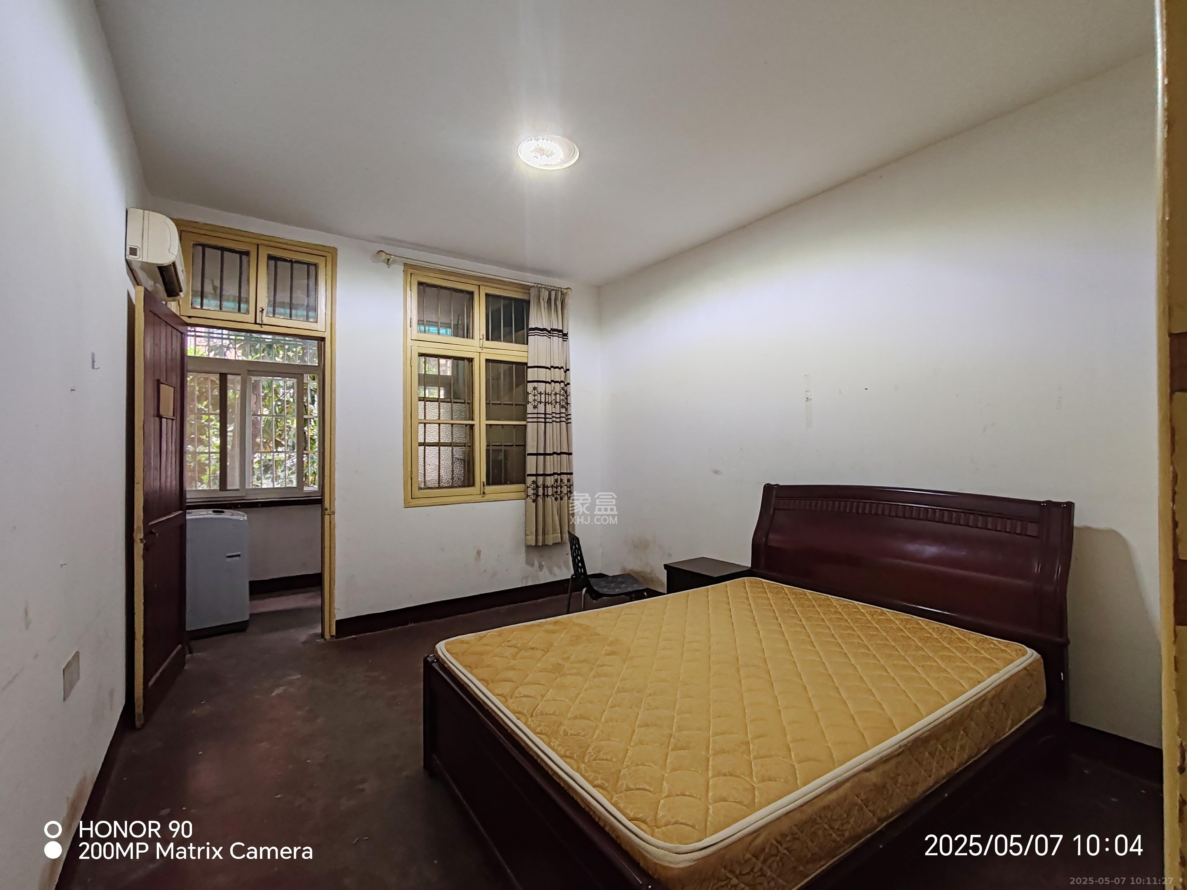 牛角塘社区 3室1厅1卫 1800.0元/月 牛角塘社区 3室1厅1卫 1800.0元/月室内图