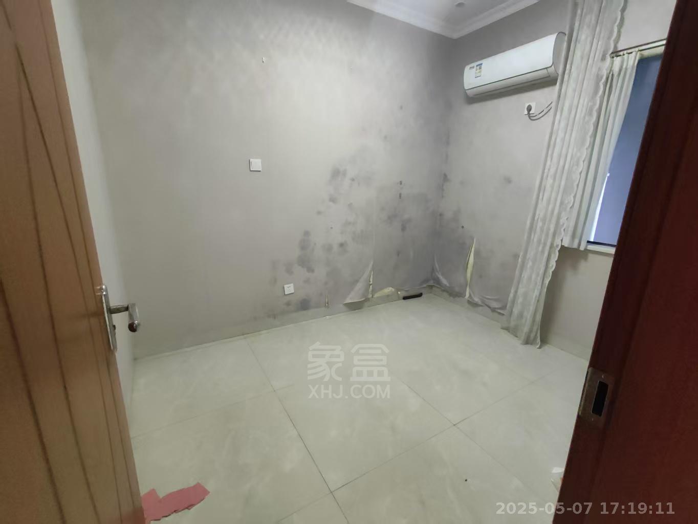 庐山春天 2室2厅1卫 2200.0元/月 庐山春天 2室2厅1卫 2200.0元/月室内图