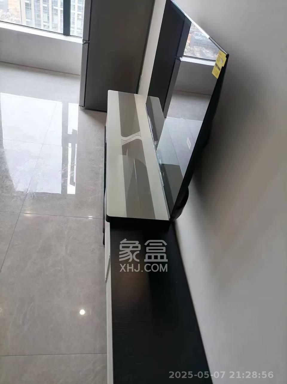 卓越中寰  2室1厅1卫   2300.00元/月室内图